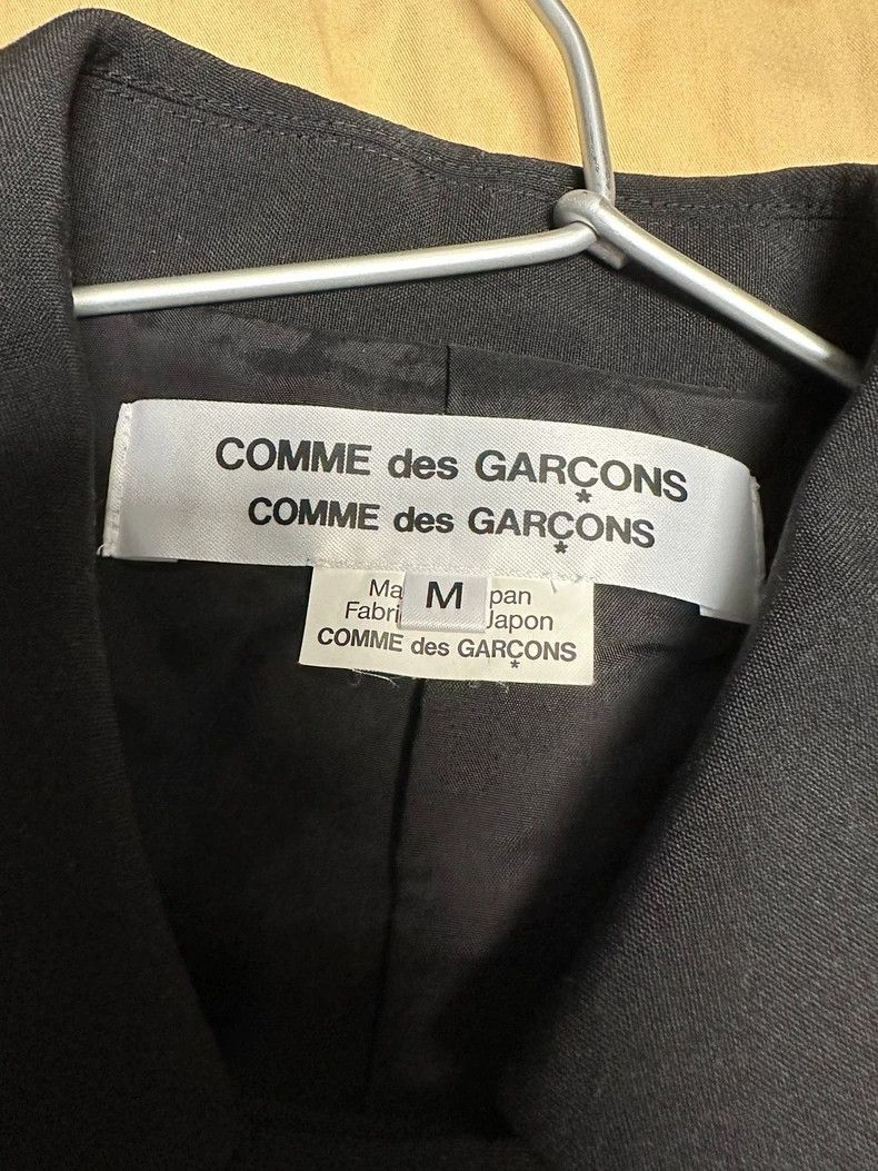 Comme des Garcons Comme Des Garcons Short Round Neck Suit Size M / US 6-8 / IT 42-44 - 4 Thumbnail