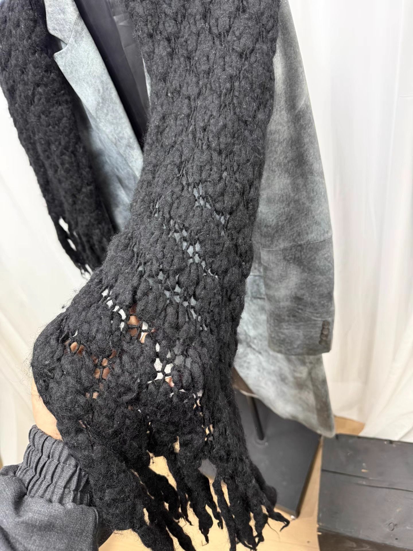 Yohji Yamamoto Yohji Yamamoto Heavy Wool Chunky Knit Dark Scarf K20 Size ONE SIZE - 8 Thumbnail