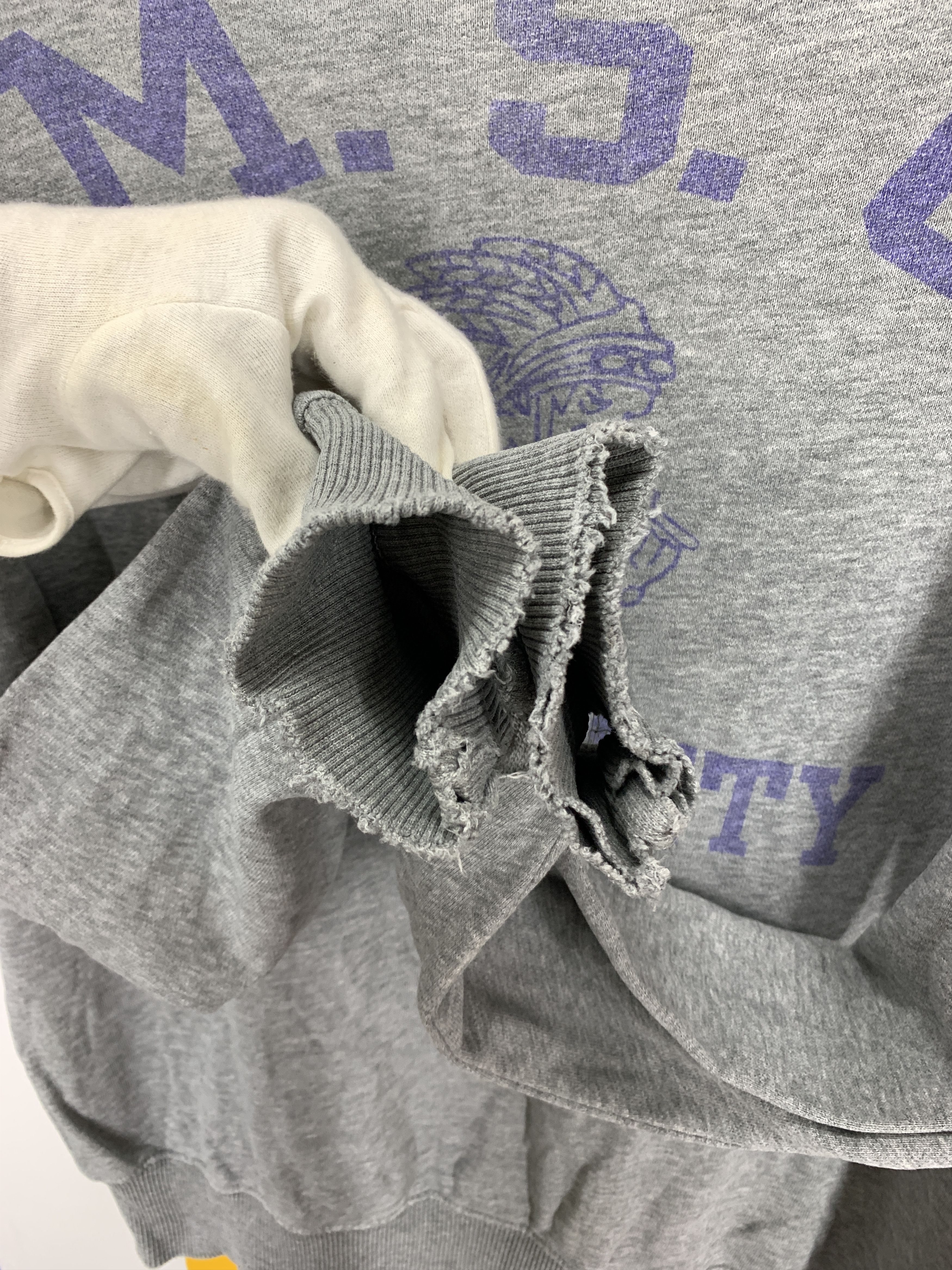 Champion Thrashed CHAMPION MSU MILES CITY Sweatshirt #1909/10 Size US L / EU 52-54 / 3 - 5 Thumbnail