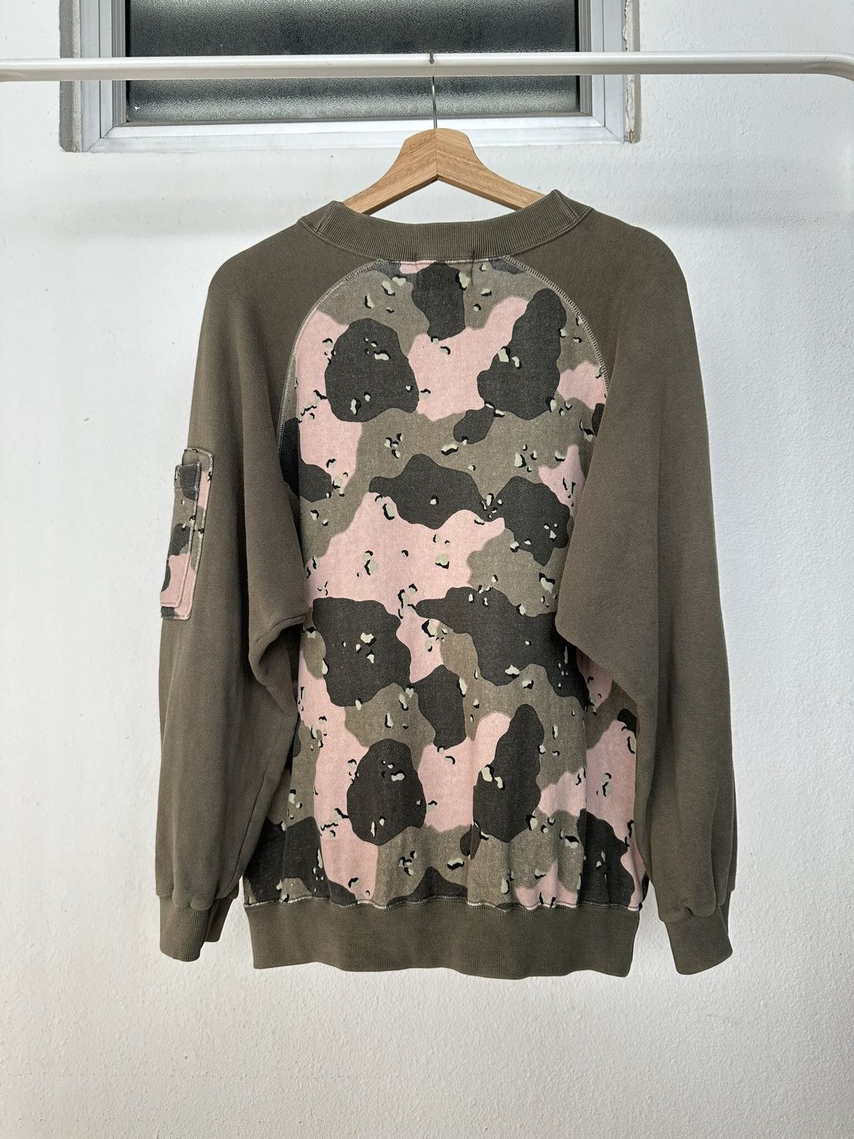20471120 2000's Nouvelle Route Randonnee camo sweatshirt Size US M / EU 48-50 / 2 - 8 Thumbnail