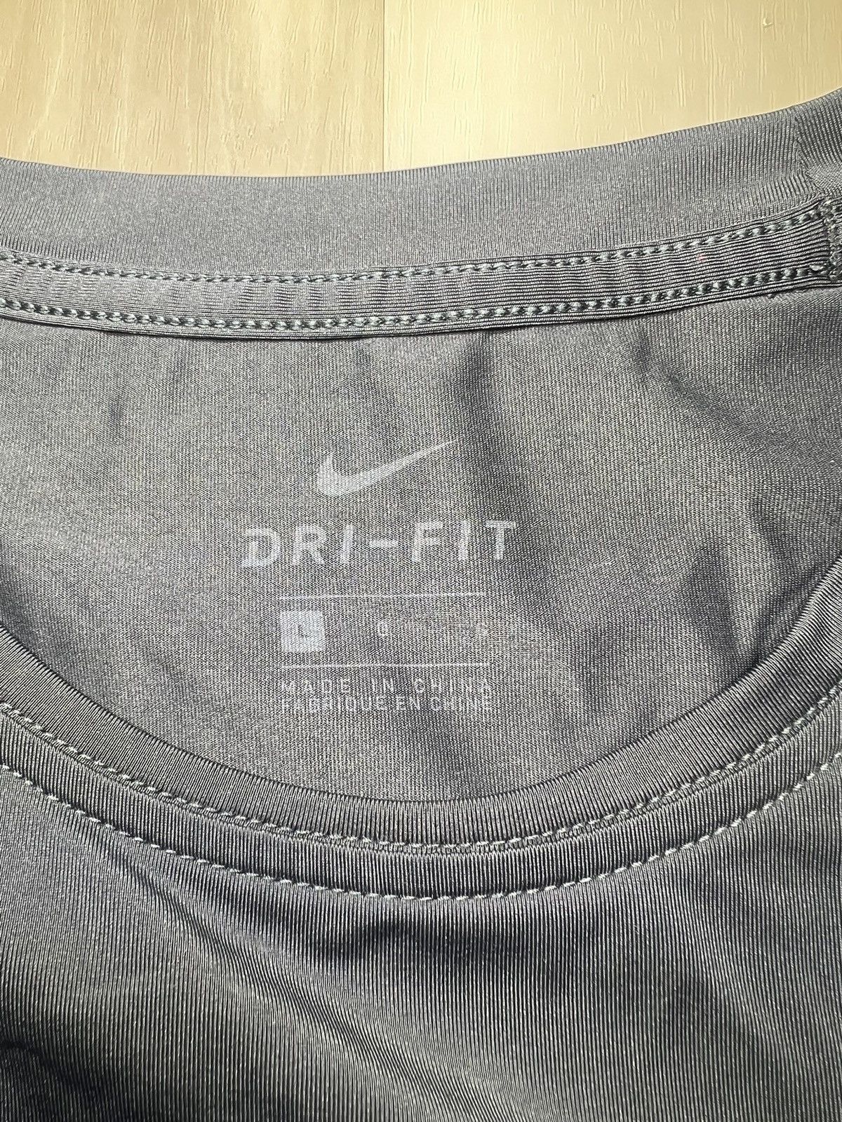 Nike Nike Shirt Mens L Grey / Black L/S Camo Performance Dri-FIT Size US L / EU 52-54 / 3 - 6 Thumbnail