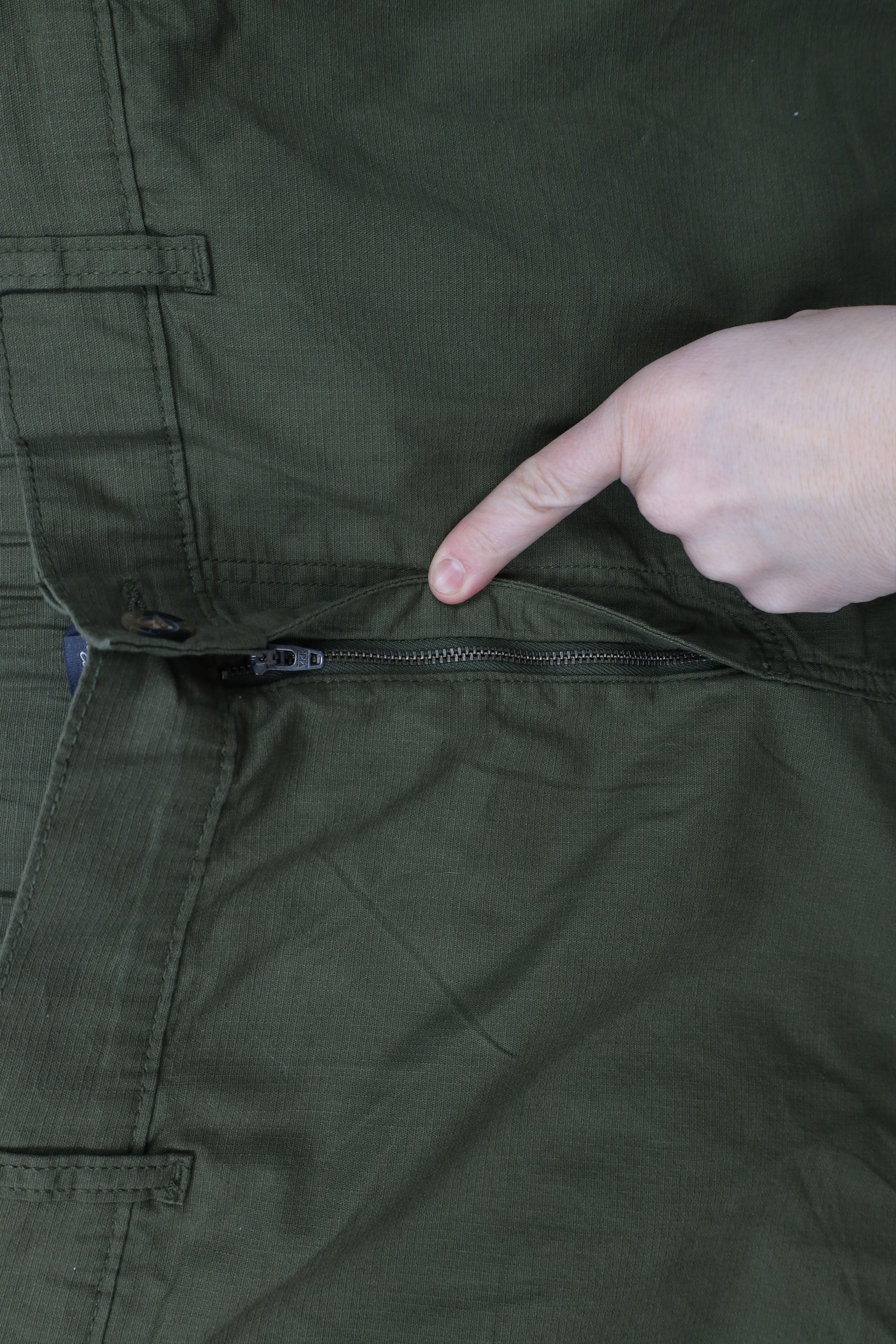 Eddie Bauer × Vintage New Eddie Bauer Ripstop Outdoor Hiking Pants Olive Green Size US 42 / EU 58 - 5 Thumbnail