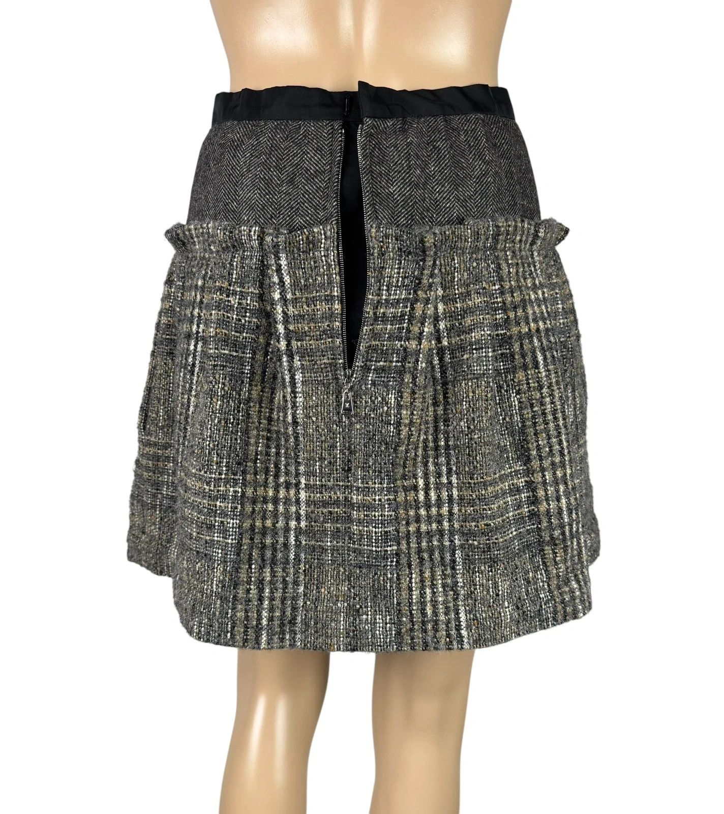 Louis Vuitton Louis Vuitton Mini Skirt Mohair size XS Size 26" / US 2 / IT 38 - 8 Thumbnail