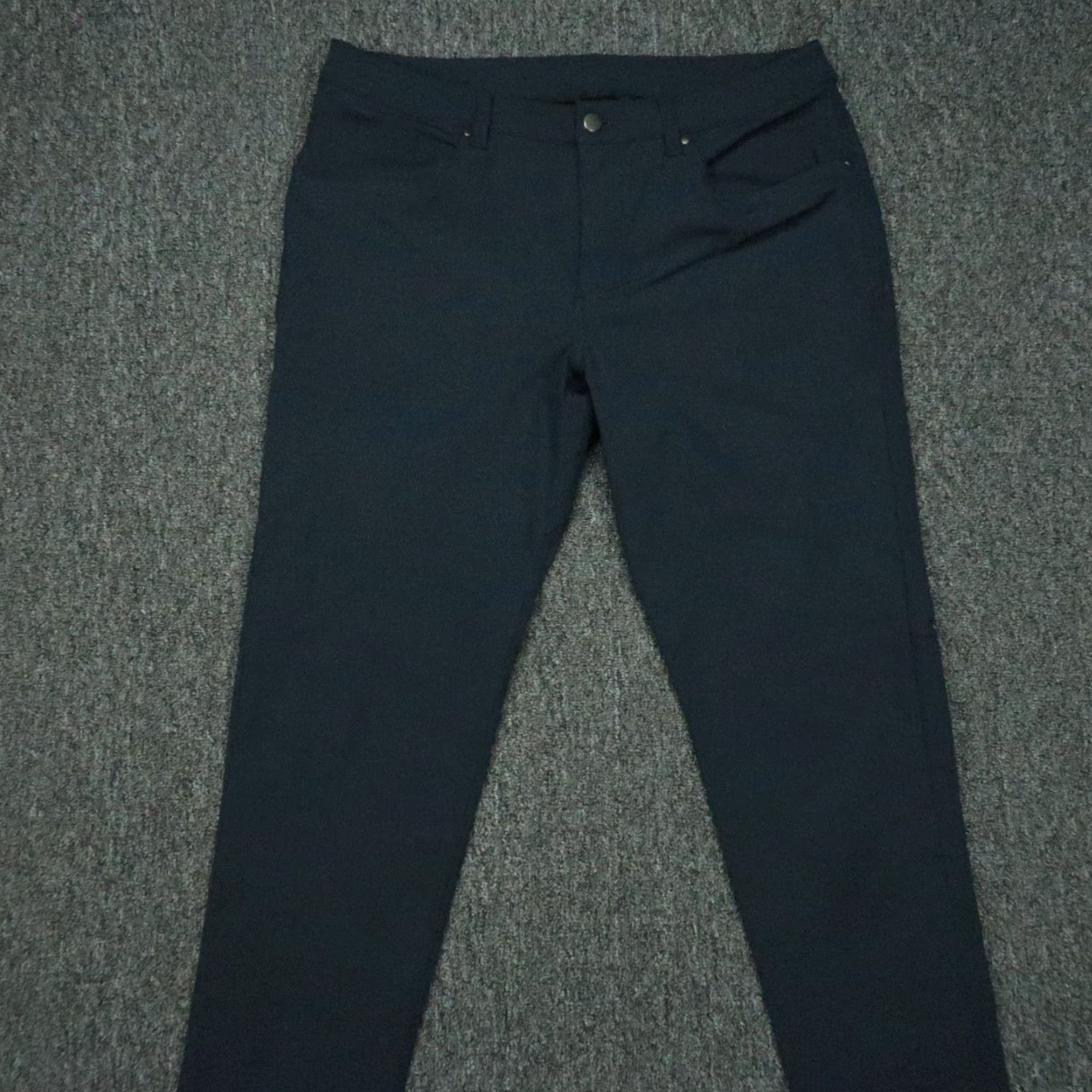 Lululemon Lululemon Pants Men 34x31 Blue ABC Classic Fit Zip Pocket Chino Warpstreme Size US 34 / EU 50 - 2 Thumbnail