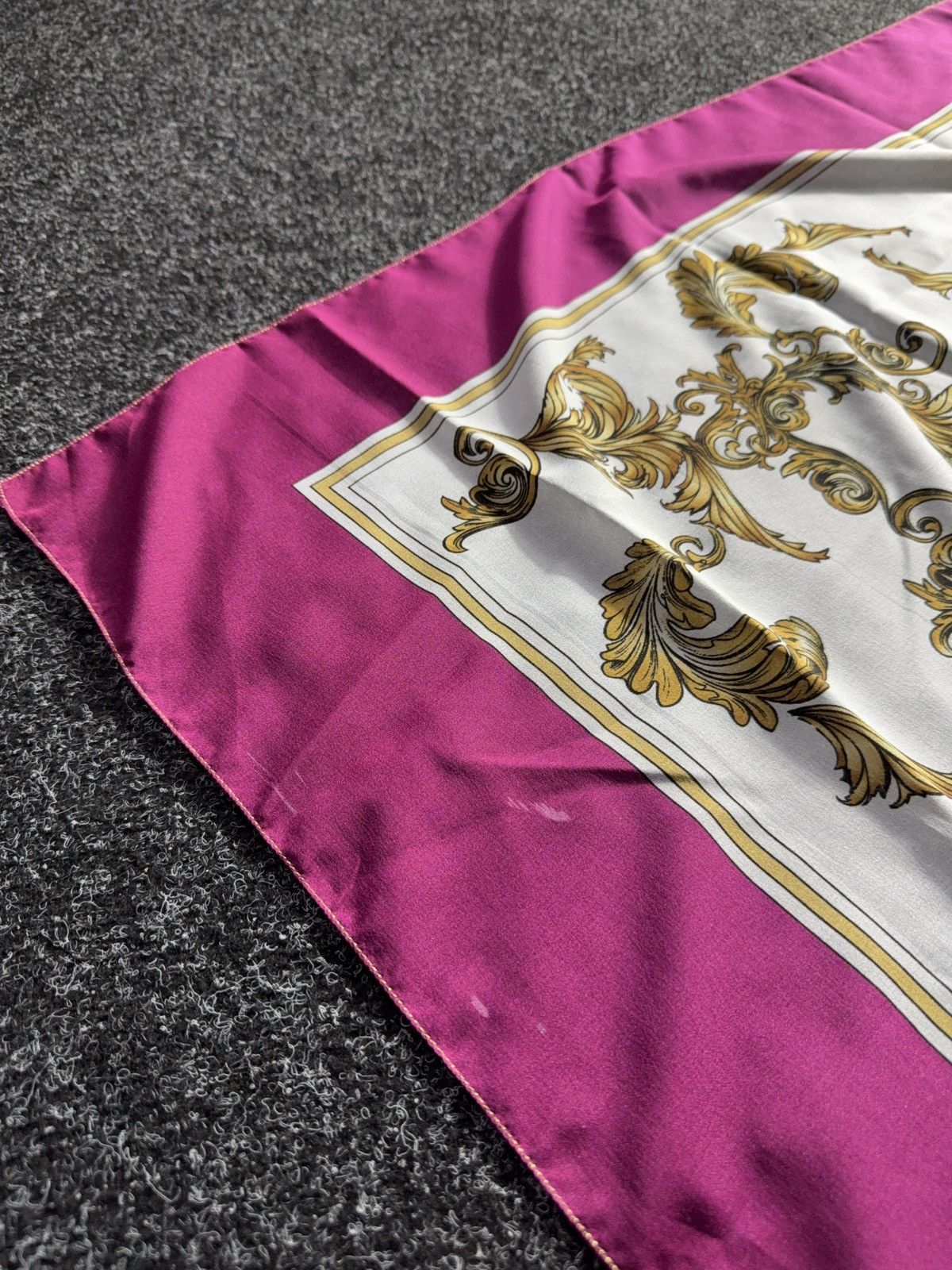 Vintage Maryan Mehlhorn Baroque Silk Scarf Pink Gold Print Size ONE SIZE - 5 Thumbnail