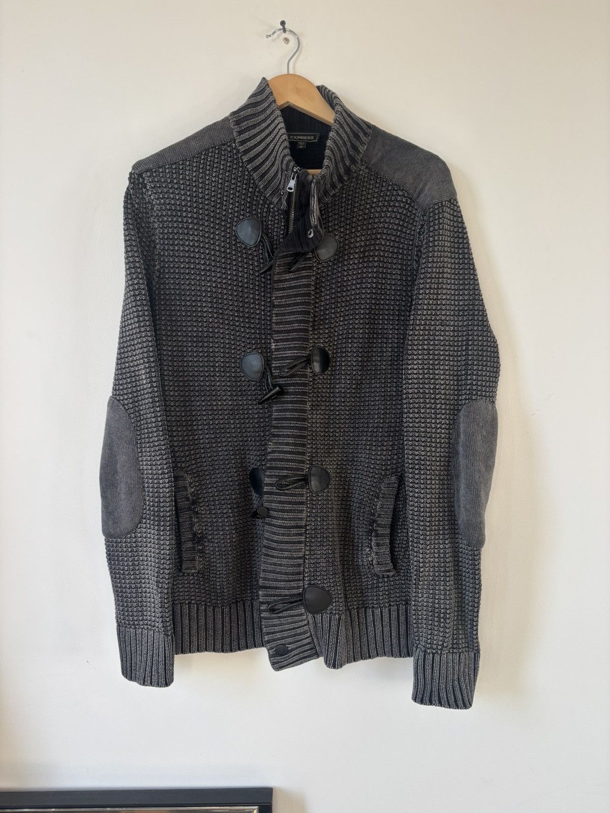 Express Express grey 100% Cotton toggle cardigan Large L Size US L / EU 52-54 / 3 - 2 Thumbnail