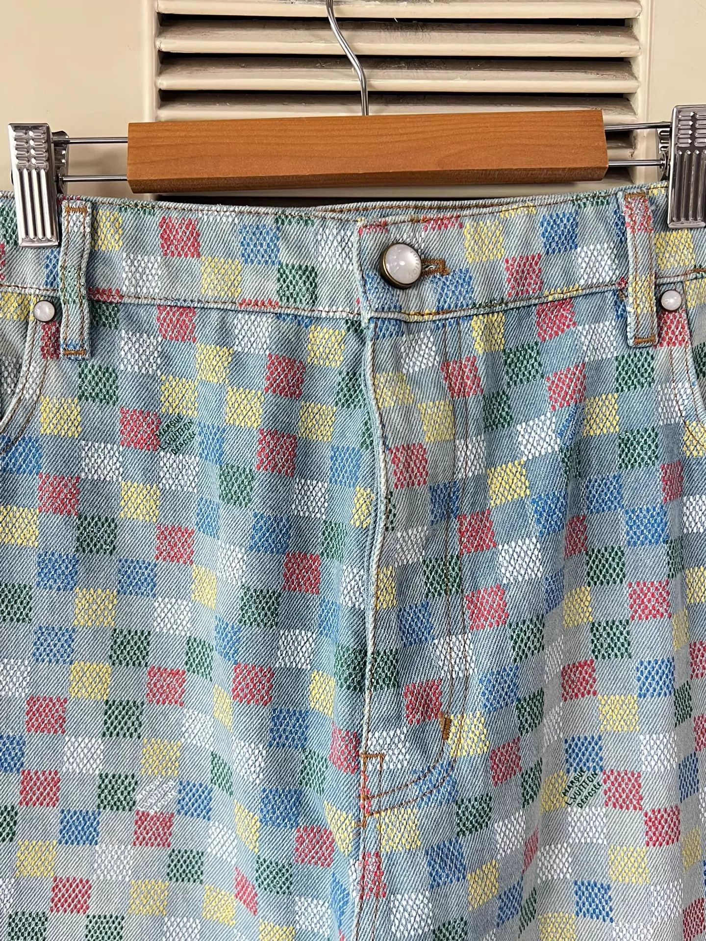Louis Vuitton Louis Vuitton Color Block Check Jeans 36 (Mint) Size 26" / US 2 / IT 38 - 4 Thumbnail