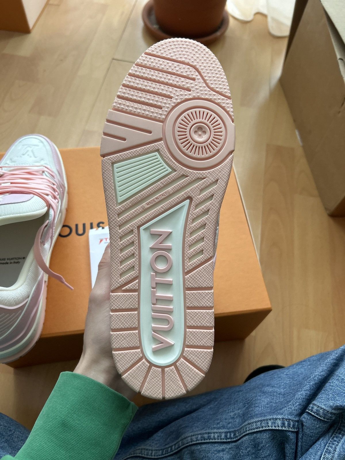Louis Vuitton Louis Vuitton Trainer Pink US 9 Size US 9 / EU 42 - 11 Thumbnail