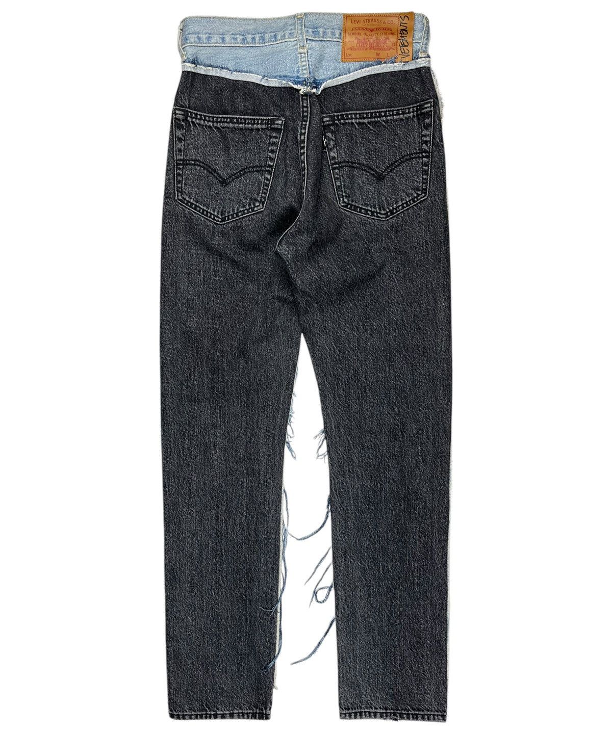 Levi's × Vetements SS19 Vetements Reworked Distressed Levi’s Denim Jeans Size US 28 / EU 44 - 2 Thumbnail