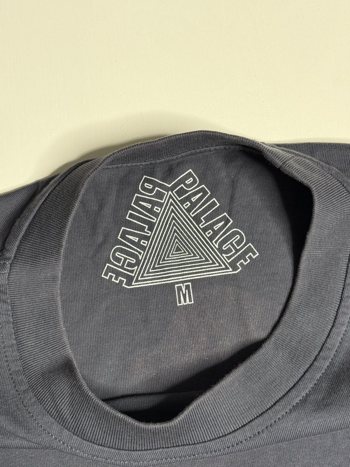 Palace Palace Tri-Ferg P Statue Tee “Charcoal” [L] PREOWNED Size US M / EU 48-50 / 2 - 5 Thumbnail
