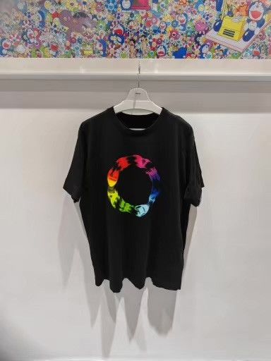 Givenchy GIVENCHY Rainbow Circle Logo Print Short Sleeve Tee。 Q15 Size US S / EU 44-46 / 1 - 1 Thumbnail
