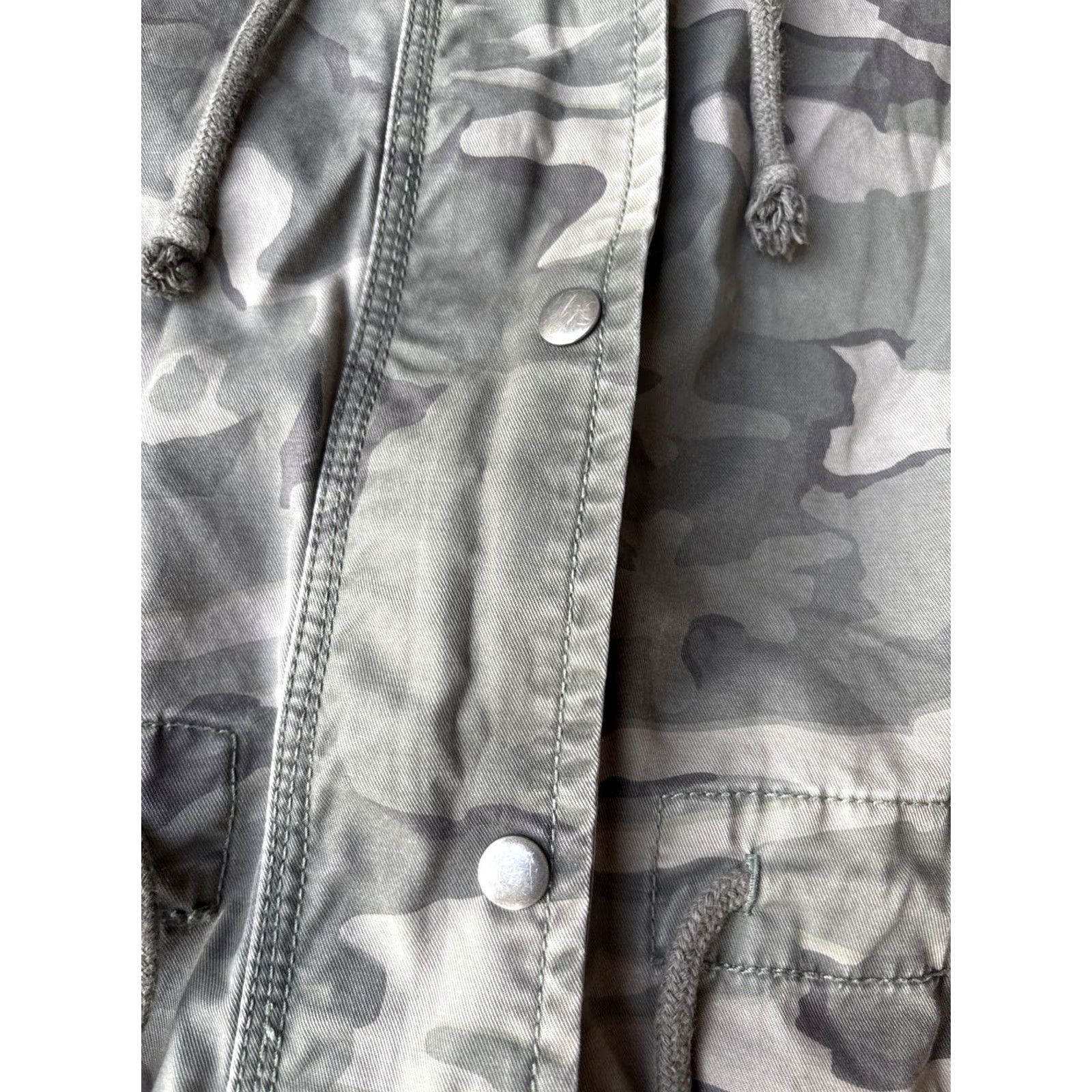 Lucky Brand VINTAGE Y2K Lucky Brand Military Camouflage Hooded Jacket Women’s Small Full Zip Size S / US 4 / IT 40 - 5 Thumbnail