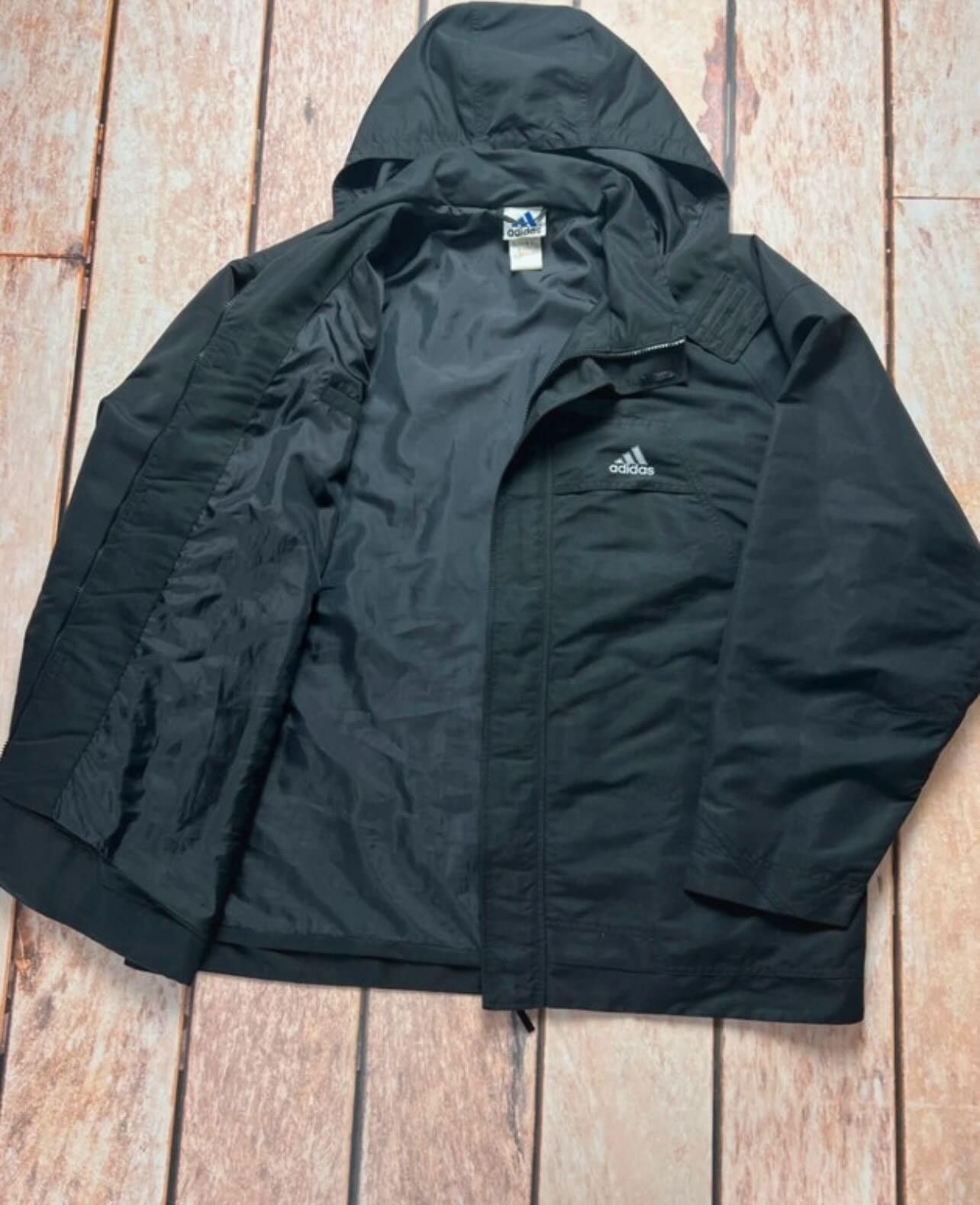 Adidas Adidas streetwear vintage jacket Size US L / EU 52-54 / 3 - 1 Thumbnail