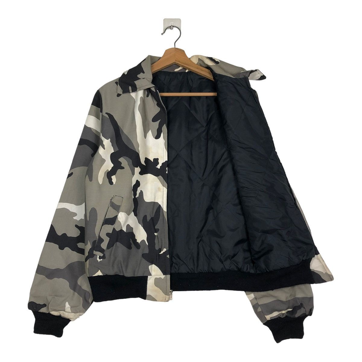Japanese Brand 🔥VINTAGE BOMBER CAMOUFLAGE WORK JACKET INSPIRE CARHARTT Size US M / EU 48-50 / 2 - 11 Thumbnail
