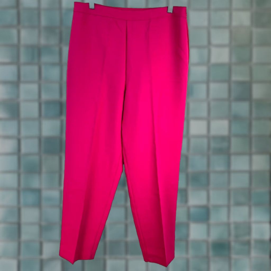 Levi's VINTAGE Levi's Bend Over Pants Womens 20W Pink 32X32 Levi's Bend Over Pants Womens 20W Pink 32X32 Size 42" / US 20 - 1 Thumbnail