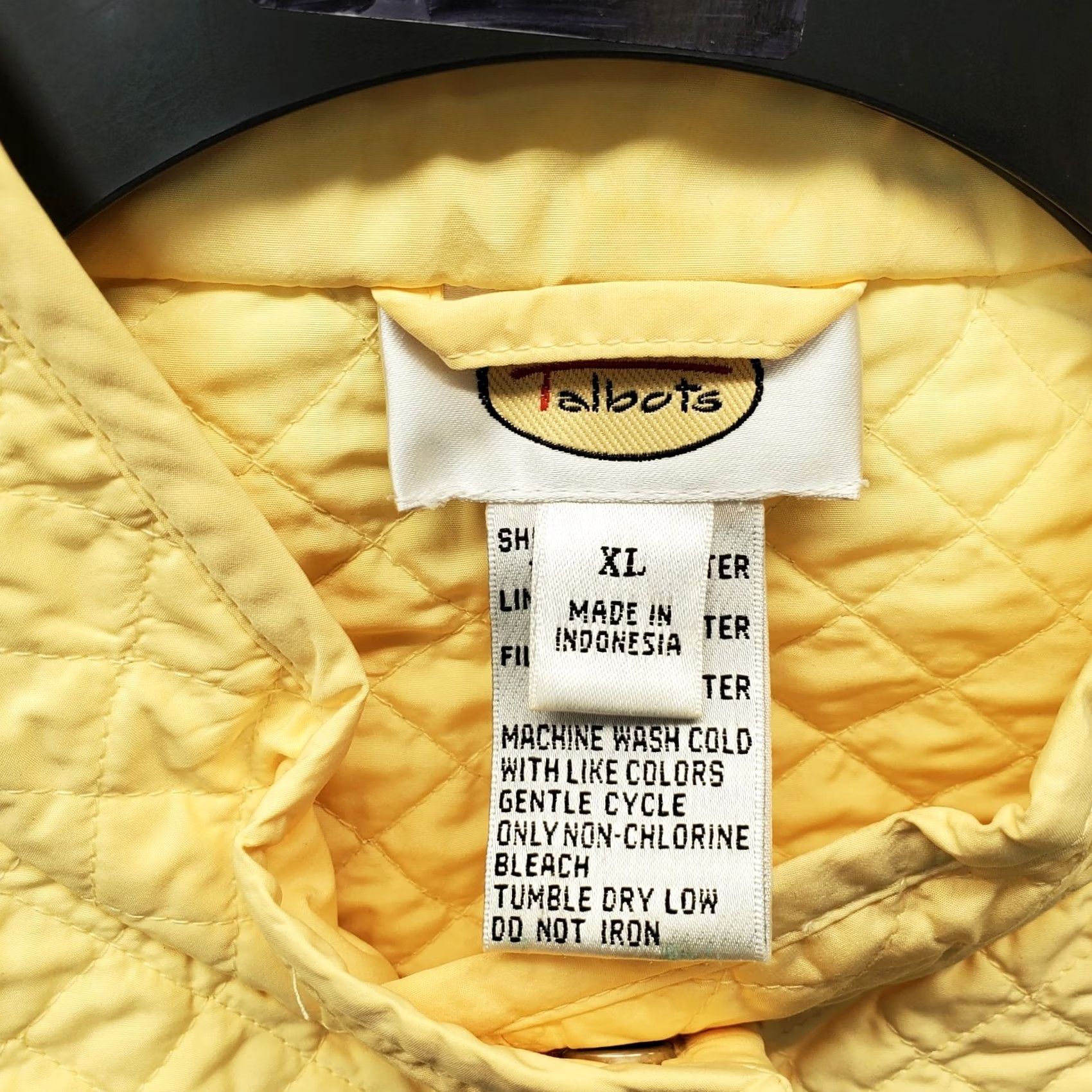 Talbots Talbots Quilted Vest Womens XL Yellow Lined Sleeveless Mock Neck Snap Button Shirt Size XL / US 12-14 / IT 48-50 - 5 Thumbnail