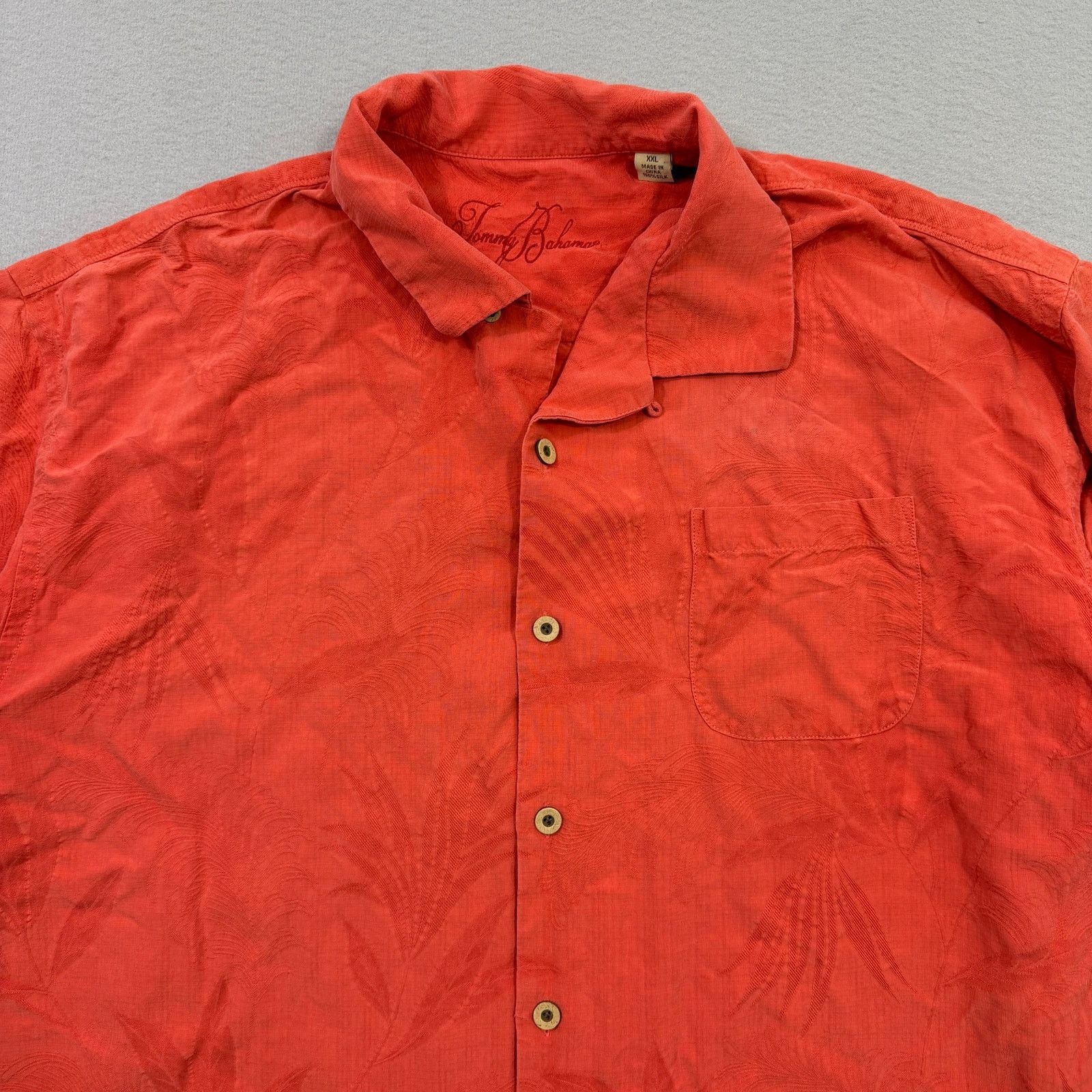 Tommy Bahama Tommy Bahama Hawaiian Shirt Men's 2XL Floral Silk Loop Size US XXL / EU 58 / 5 - 2 Thumbnail