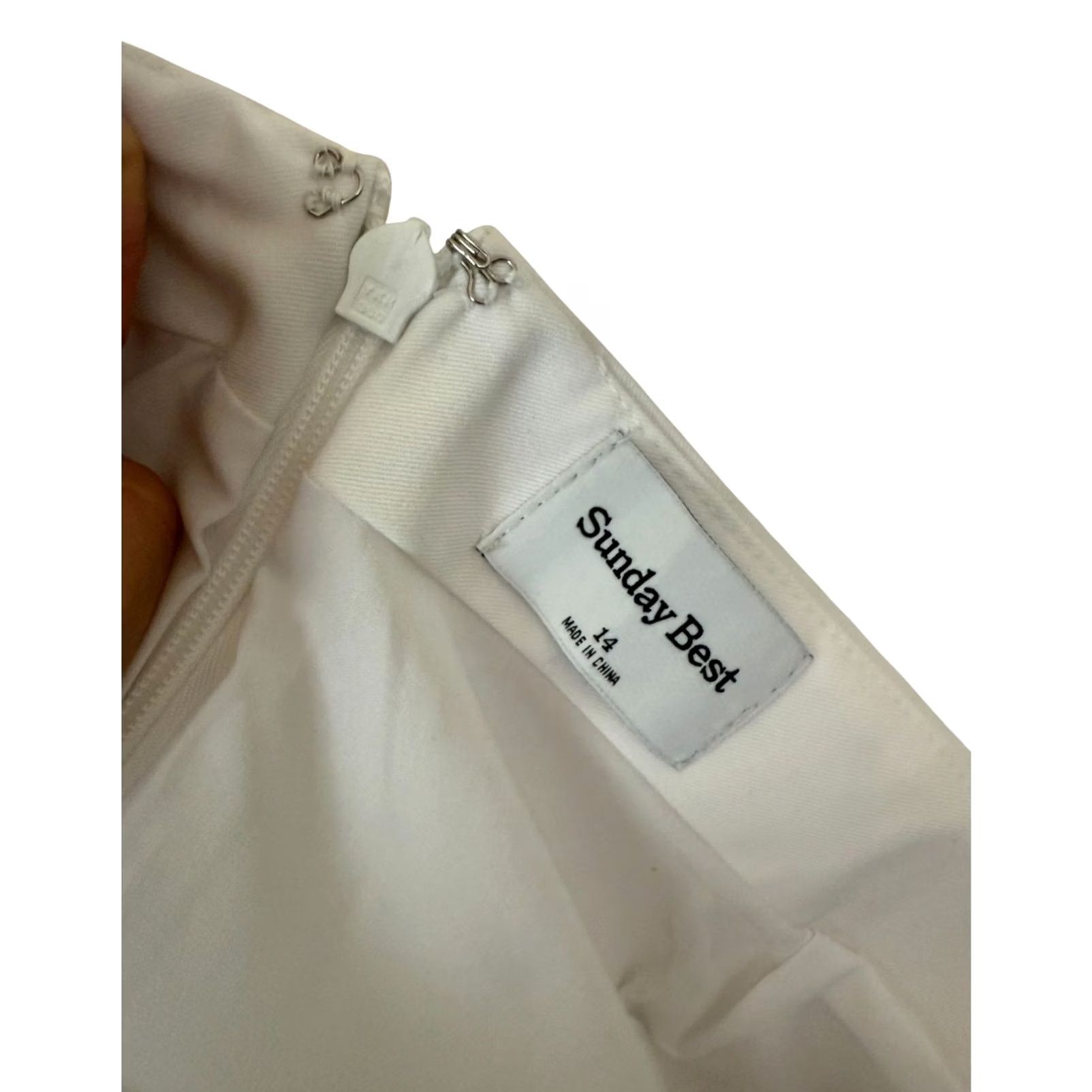 Aritzia NWT Aritzia SundayBest Tatiana White Mini Skirt W/Side Slit Zipper Closure-14 Women Skirt Short White 14 Womens Size 36" / US 14 / IT 50 - 6 Thumbnail