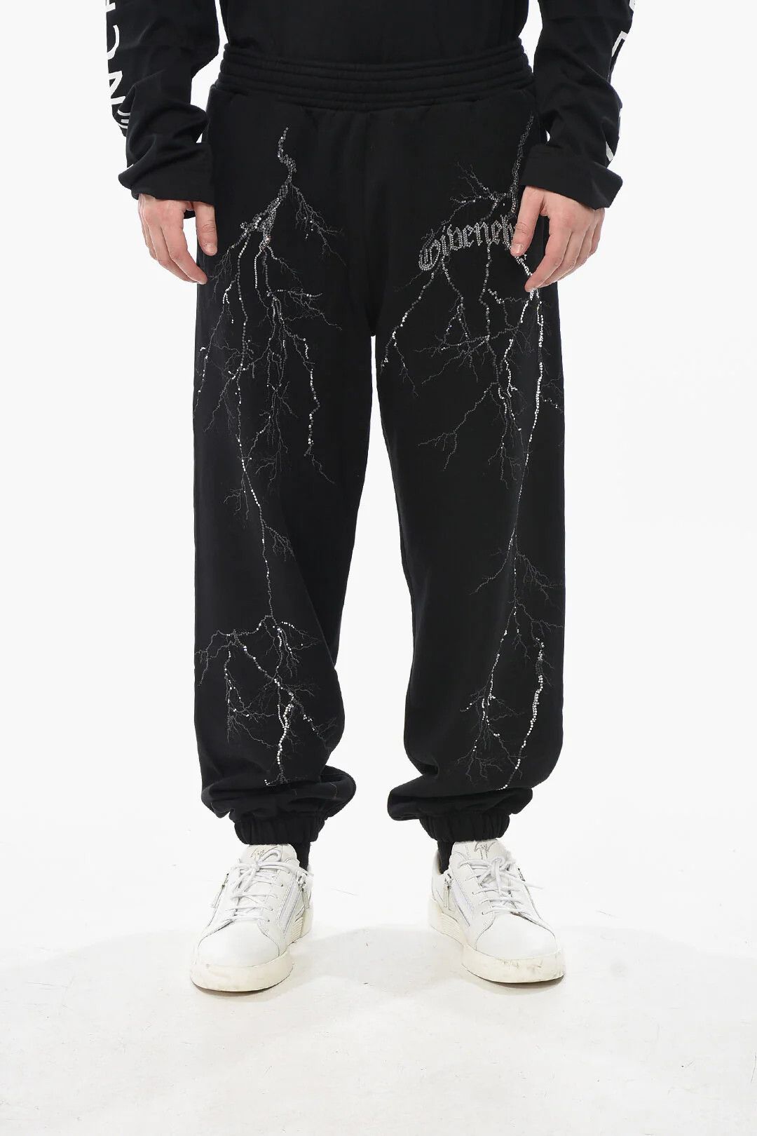 Givenchy og1mm0326 Sweatpants & Joggers in Black Size US 28 / EU 44 - 1 Thumbnail