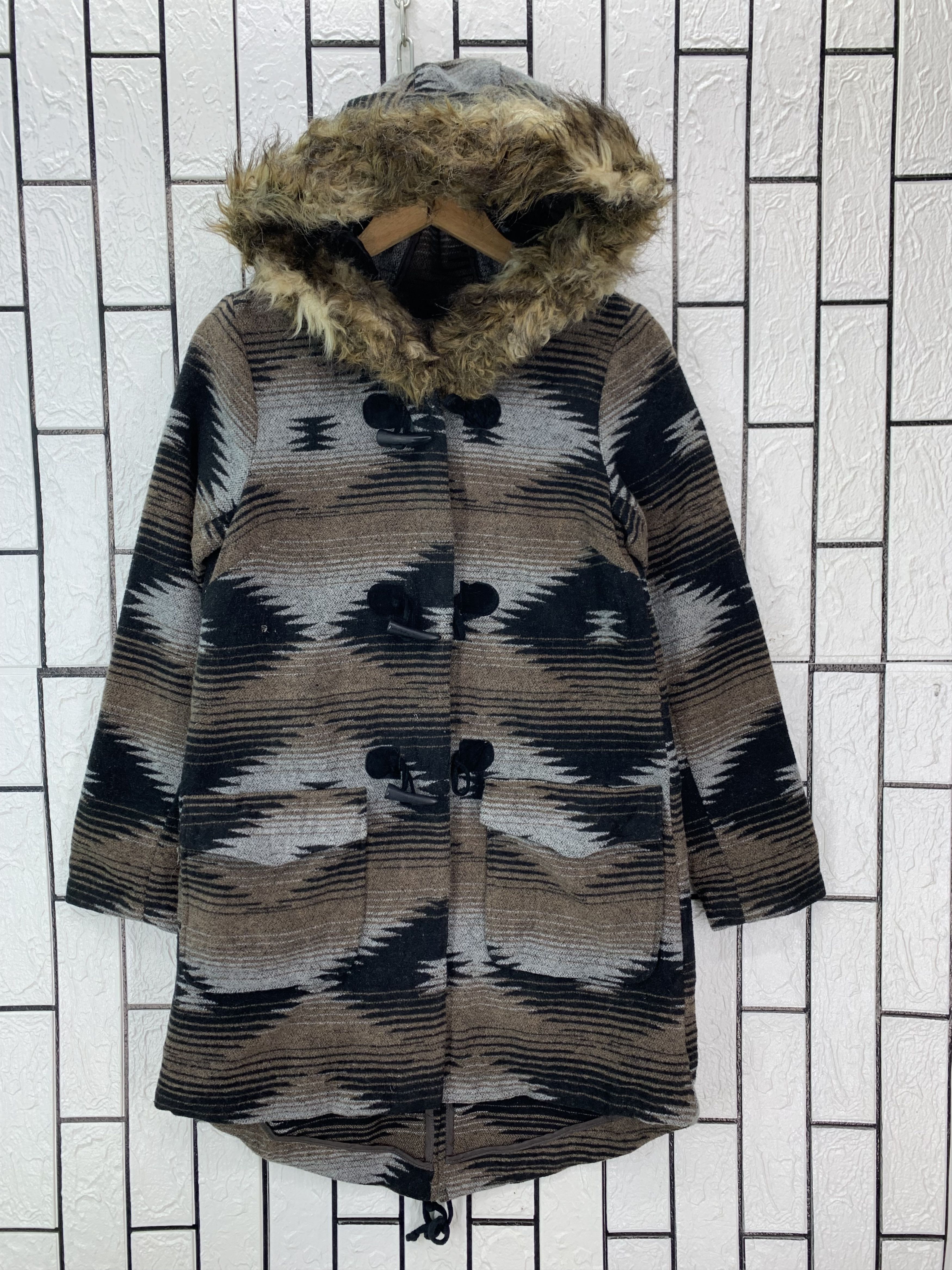 BB Dakota BB Dakota Blanket Fur Hoodie Size S / US 4 / IT 40 - 1 Thumbnail