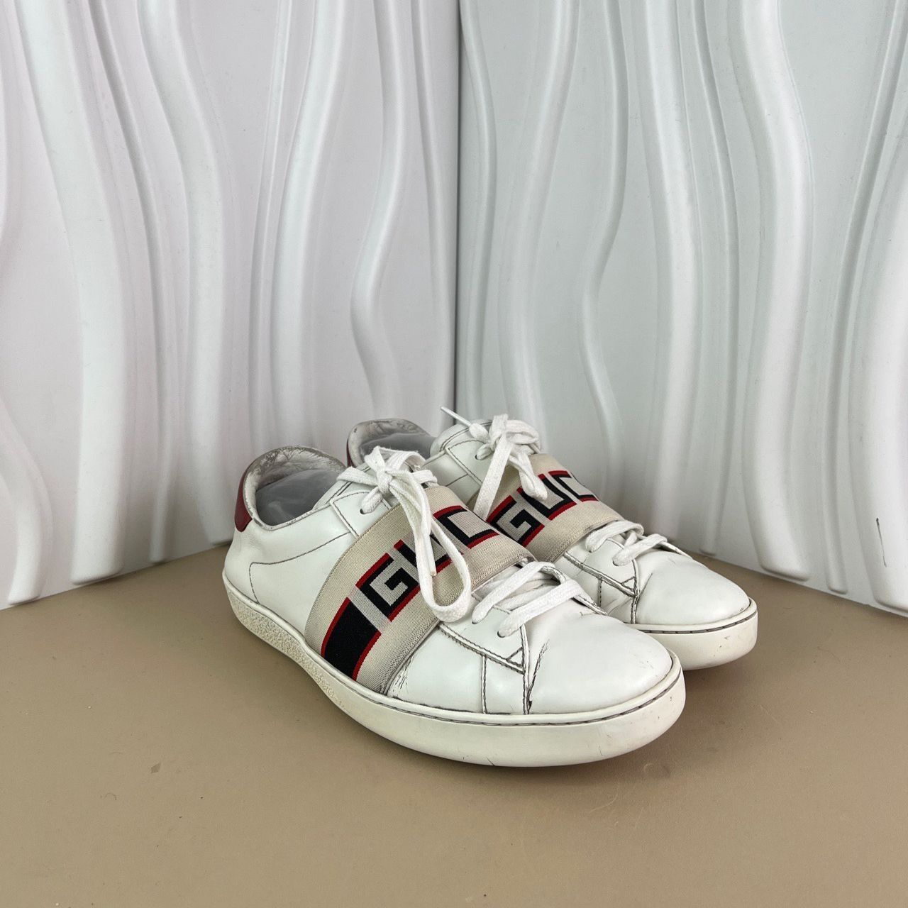 Gucci Gucci Womens White & Red Logo Webbing Low-Top Sneakers Size Size US 6.5 / IT 36.5 - 9 Thumbnail