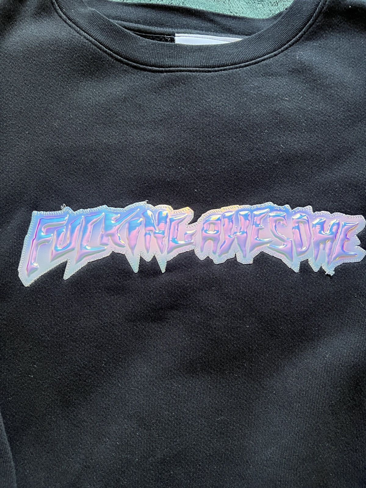 【FUCKING AWESOME】Fucking Awesome Iridescent Stamp Crew Fucking Awesome Men's Pilled Cursive Crew Sweat in Black