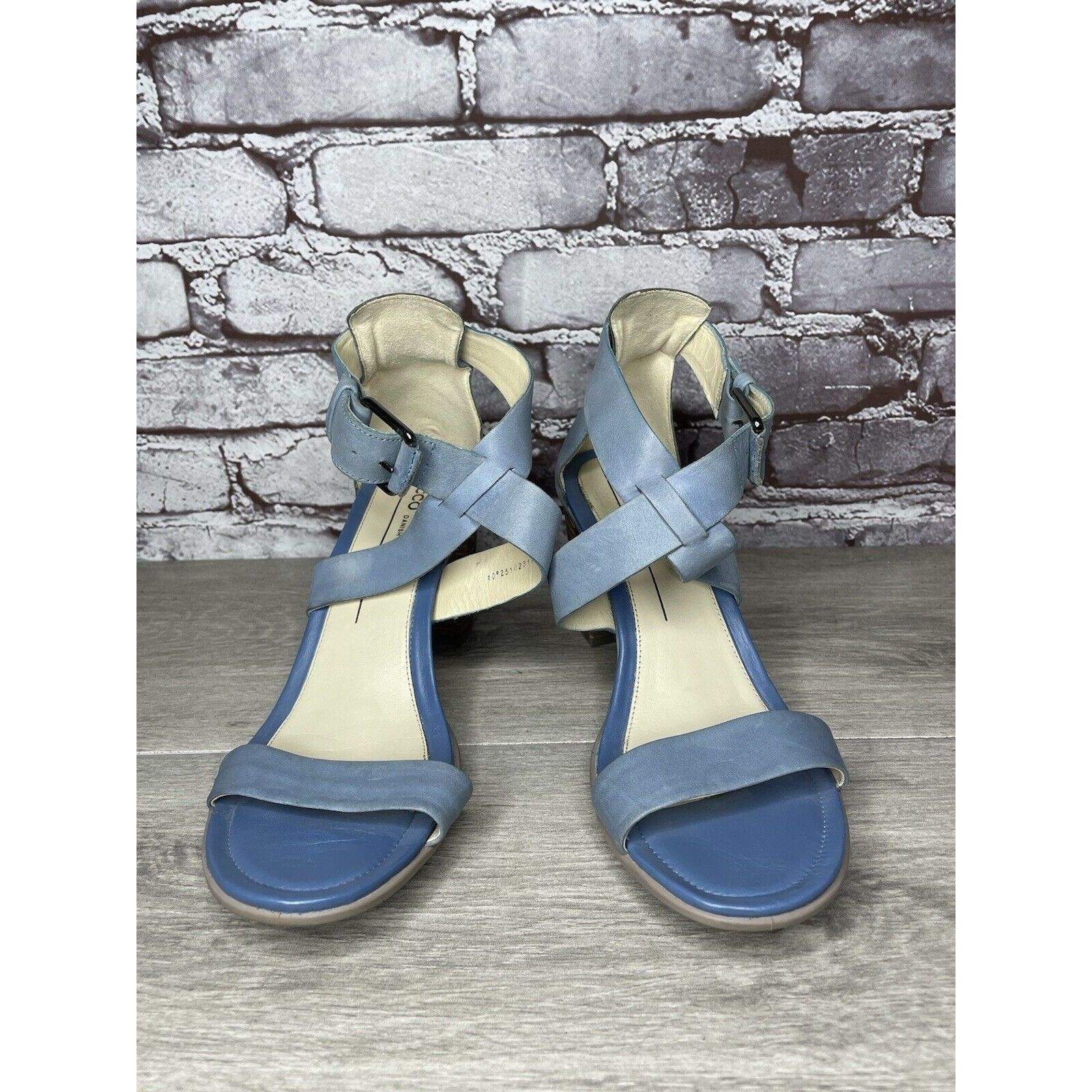 Ecco ECCO DANISH DESIGN Blue Leather Ankle Strappy Stacked Heel S Size US 9.5 / IT 39.5 - 2 Thumbnail