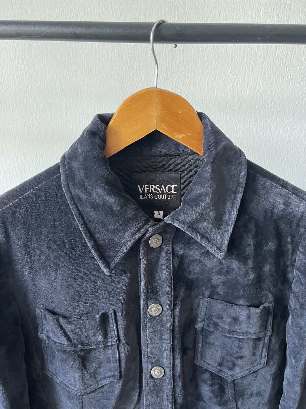 Versace Jeans Couture 90s Versace Jeans Couture Velvet Jacket Size US S / EU 44-46 / 1 - 3 Thumbnail