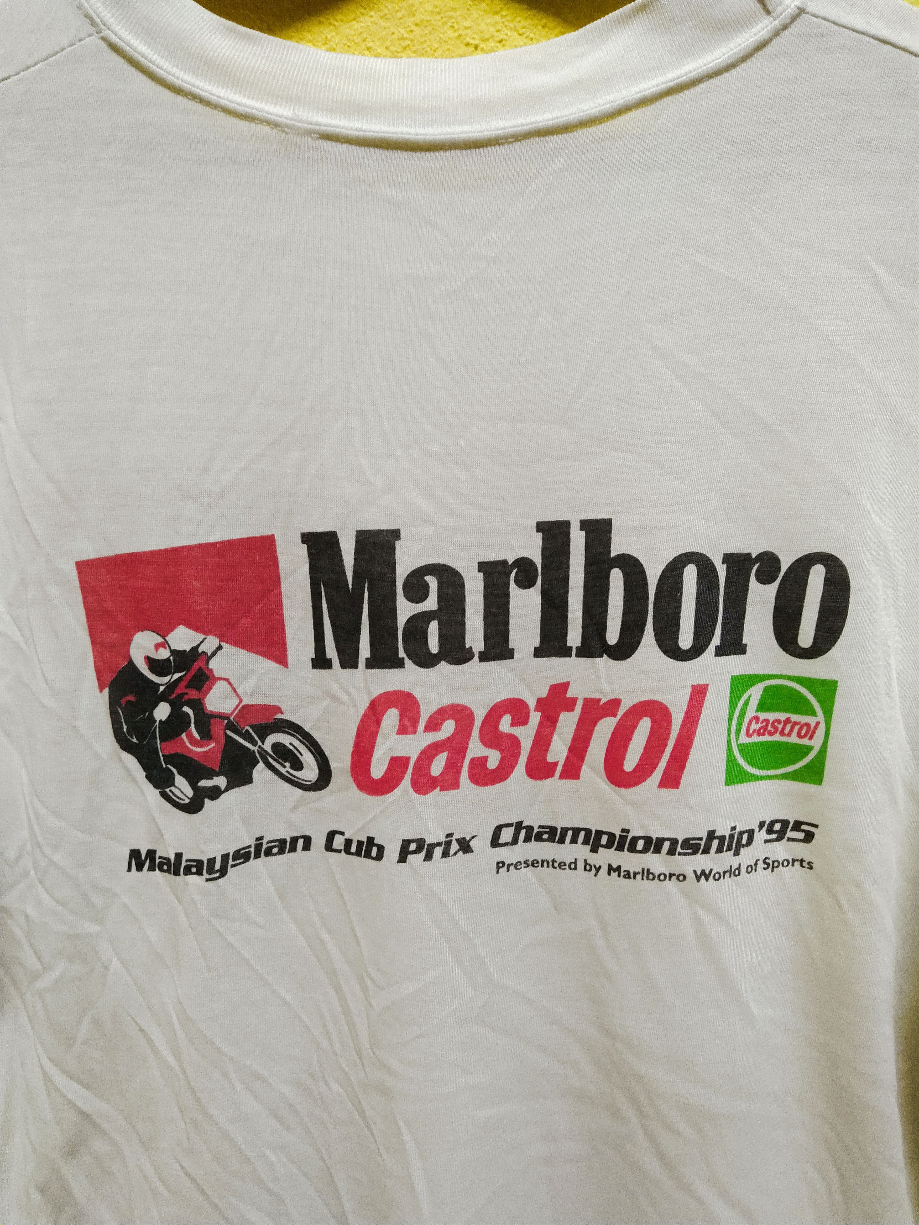 Marlboro Vintage Official Marlboro Castrol Malaysian Cup prix Size US M / EU 48-50 / 2 - 3 Thumbnail