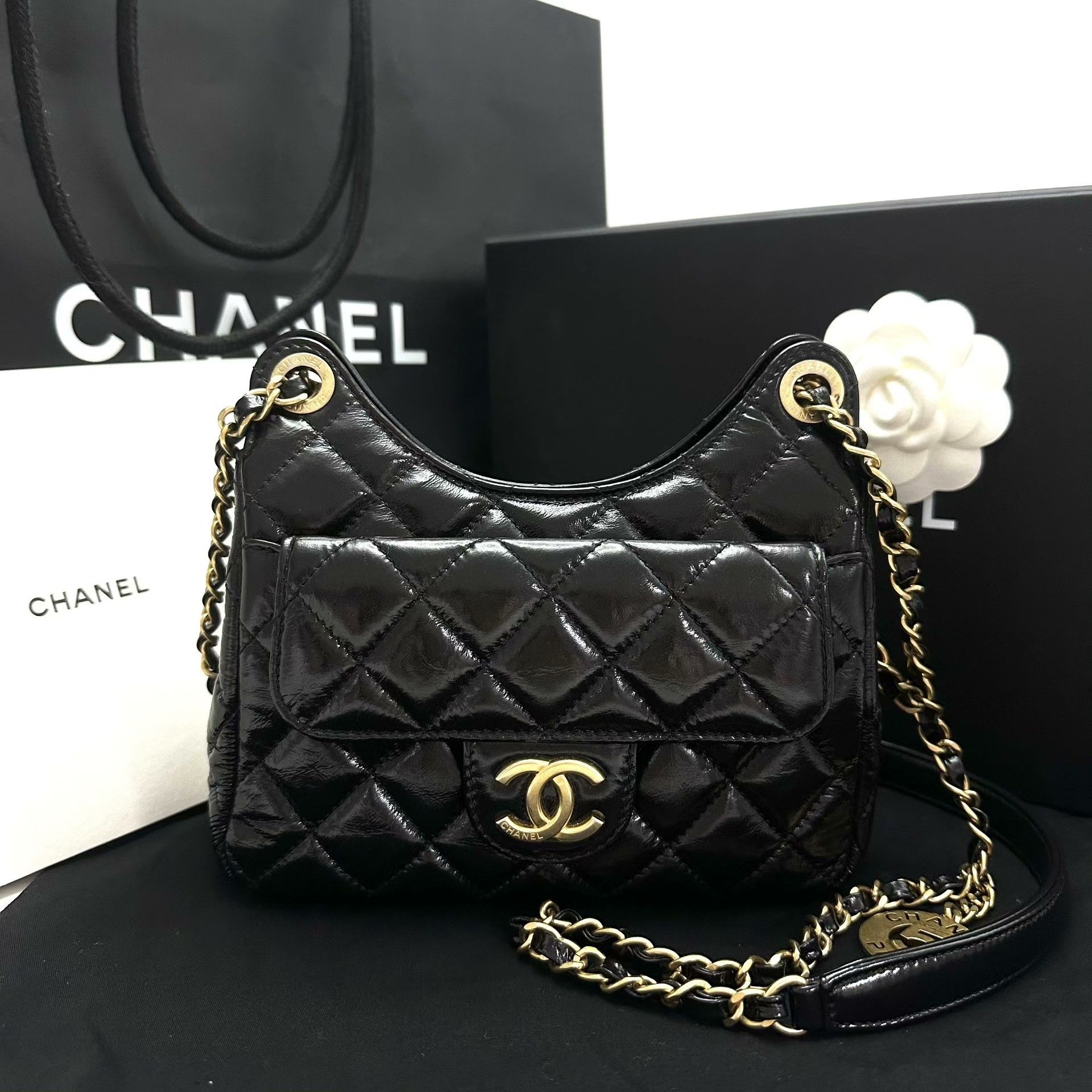 Chanel Pre-loved Bag Very good condition Size ONE SIZE - 1 Thumbnail