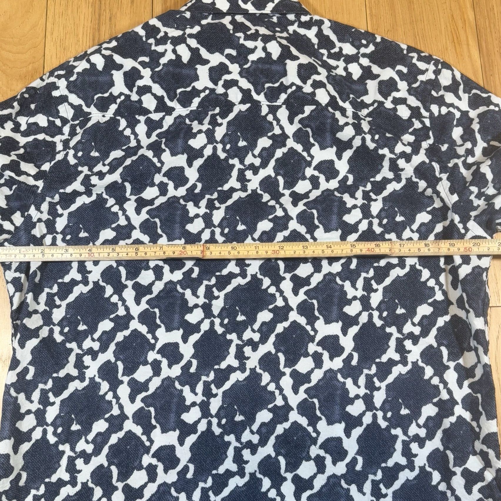 Perry Ellis Perry Ellis Shirt Mens M Short Sleeve Button-Up Blue White Camo Print Cotton Multicolor Colorful 90s (if applicable) Mens Size US M / EU 48-50 / 2 - 4 Thumbnail