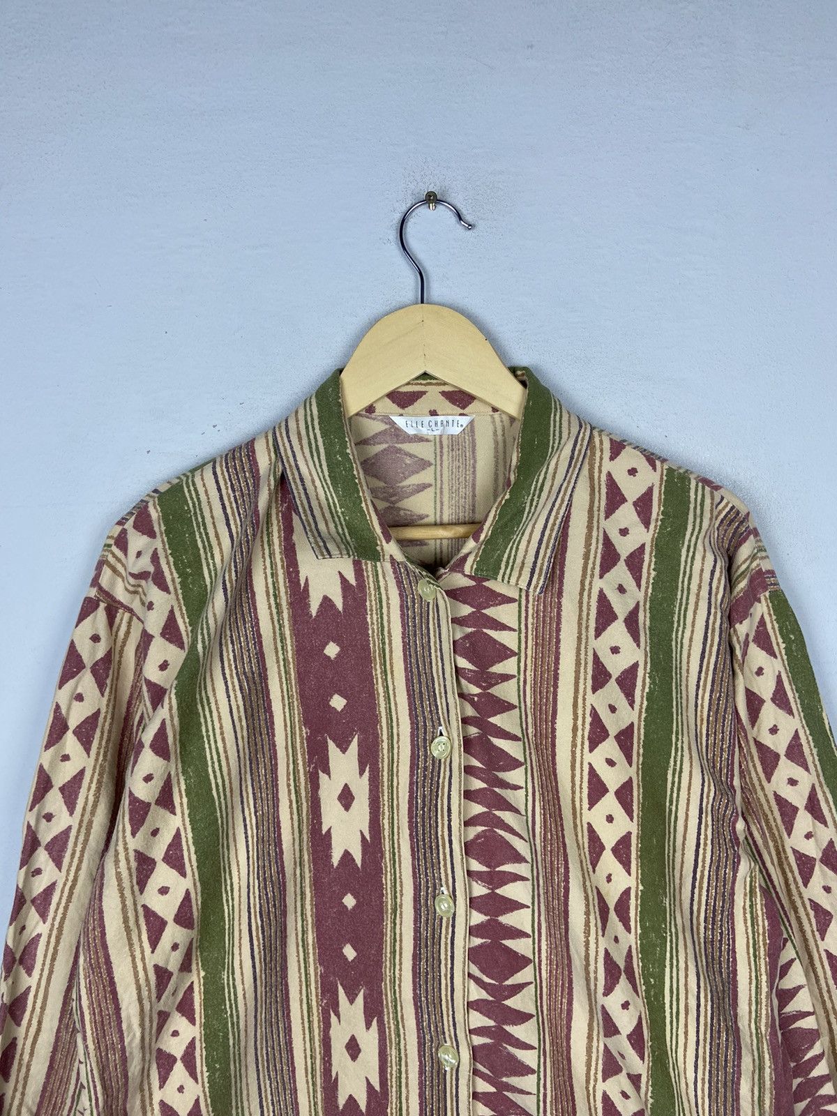 Vintage VINTAGE ELLE CHANTE NATIVE NAVAJO SOUTHWEST PATTERN SHIRT Size US L / EU 52-54 / 3 - 2 Thumbnail
