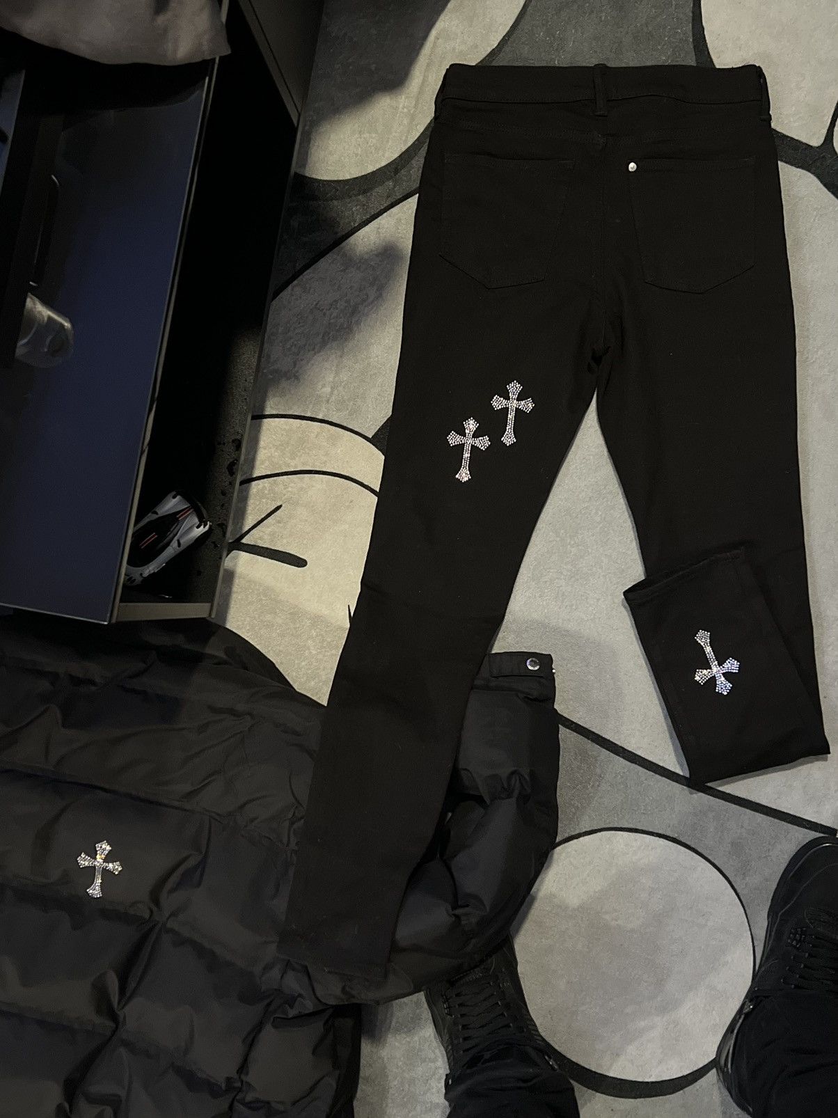 Other Rhinestones Cross Denim Jeans Size US 30 / EU 46 - 6 Thumbnail