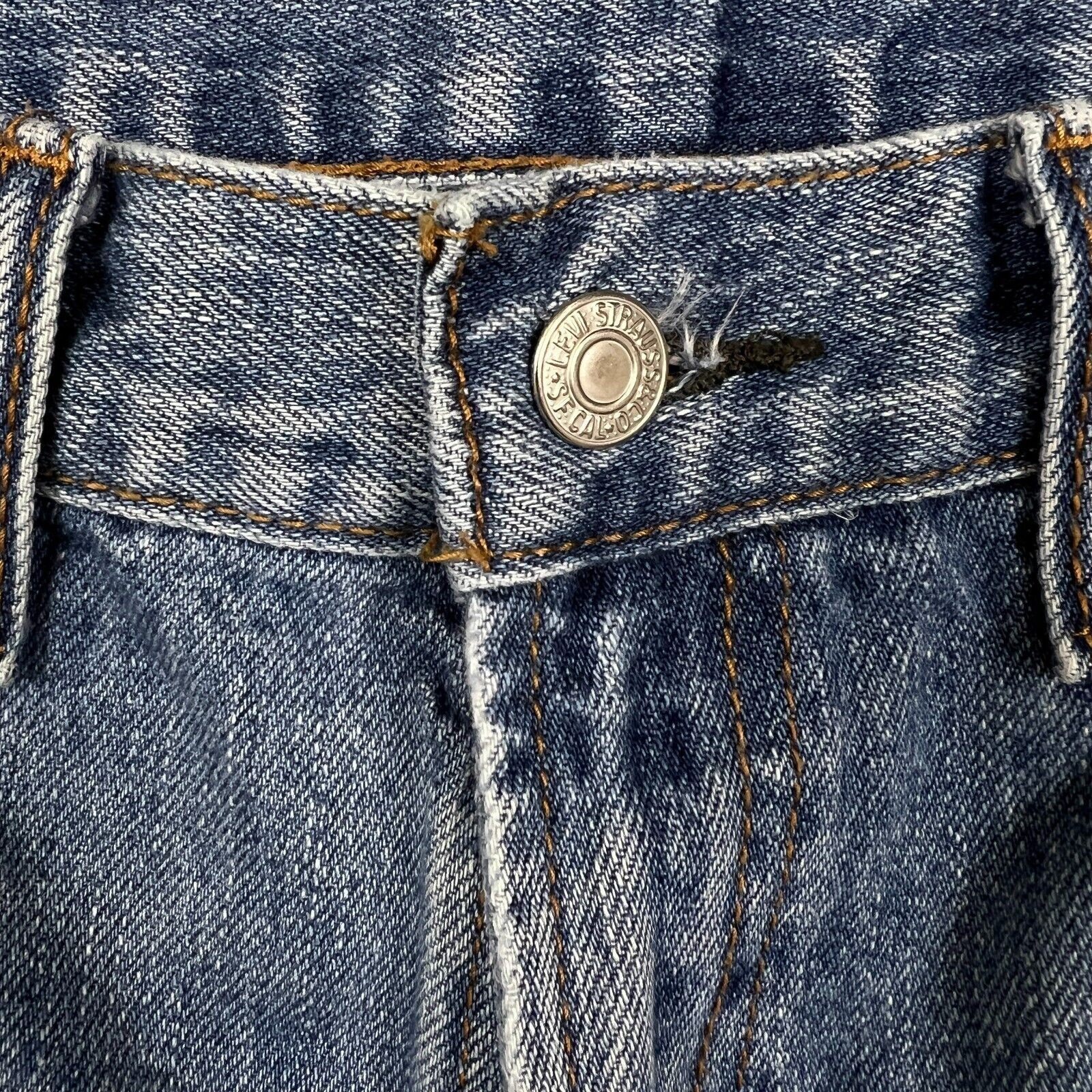 Levi's × Vintage Levi's 516 Jeans 34x30 Slim Straight Leg Light Denim Pants Size US 34 / EU 50 - 3 Thumbnail