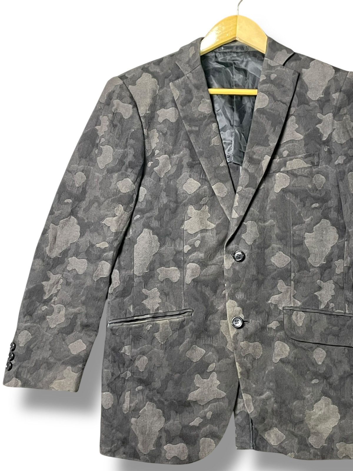 Japanese Brand × Vintage Surpresa x Japanese Brand Camouflage Blazer (31) Size US S / EU 44-46 / 1 - 4 Thumbnail