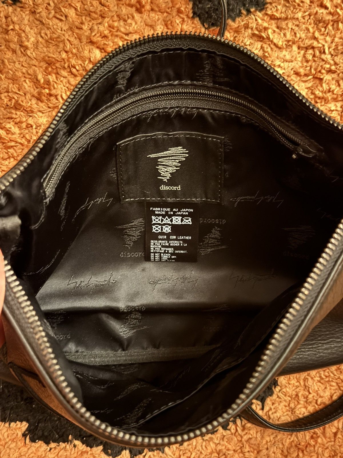 Yohji Yamamoto Yohji Yamamoto Signature Leather Shoulder Bag Black Size ONE SIZE - 6 Thumbnail