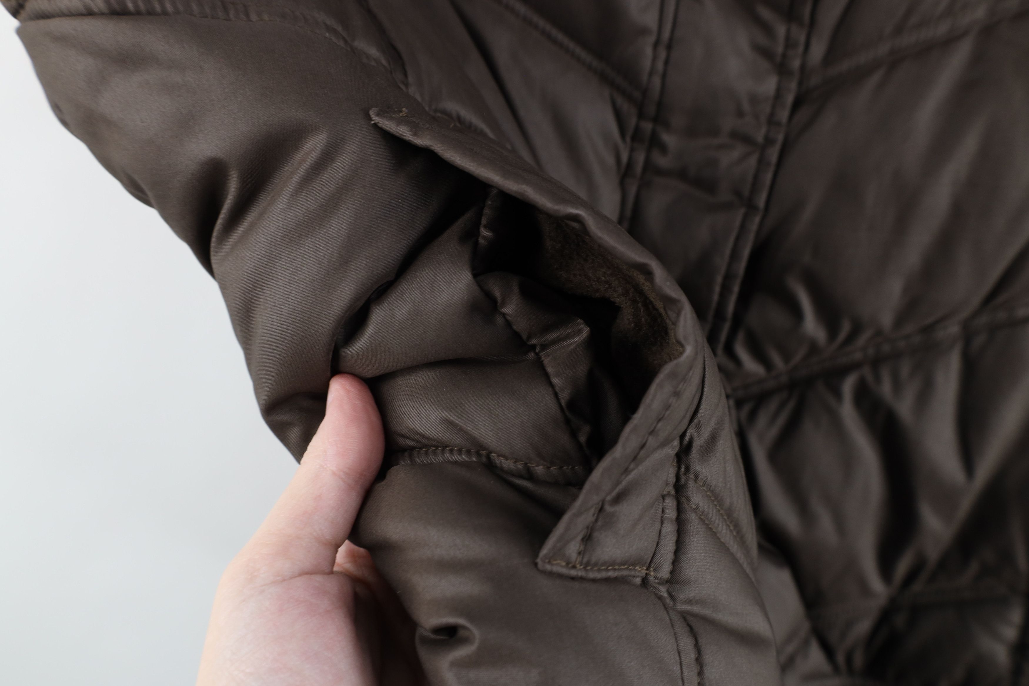 Vintage Y2K Gap Blank Full Zip Puffer Vest Jacket Brown