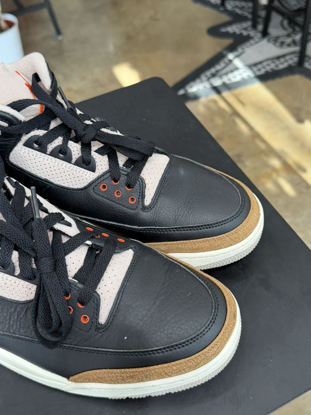 Jordan Brand Air Jordan 3 Desert Elephant Size 13 (2022) Size US 13 / EU 46 - 8 Thumbnail