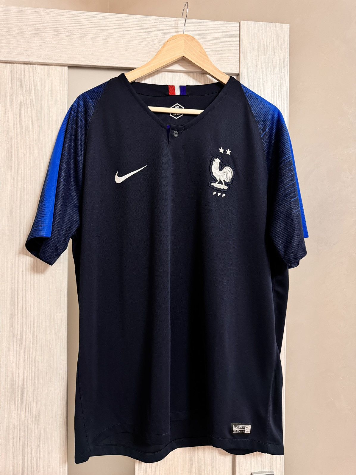 Nike × Vintage Vintage 2017/18 France Nike home kit soccer jersey Size US XL / EU 56 / 4 - 3 Thumbnail