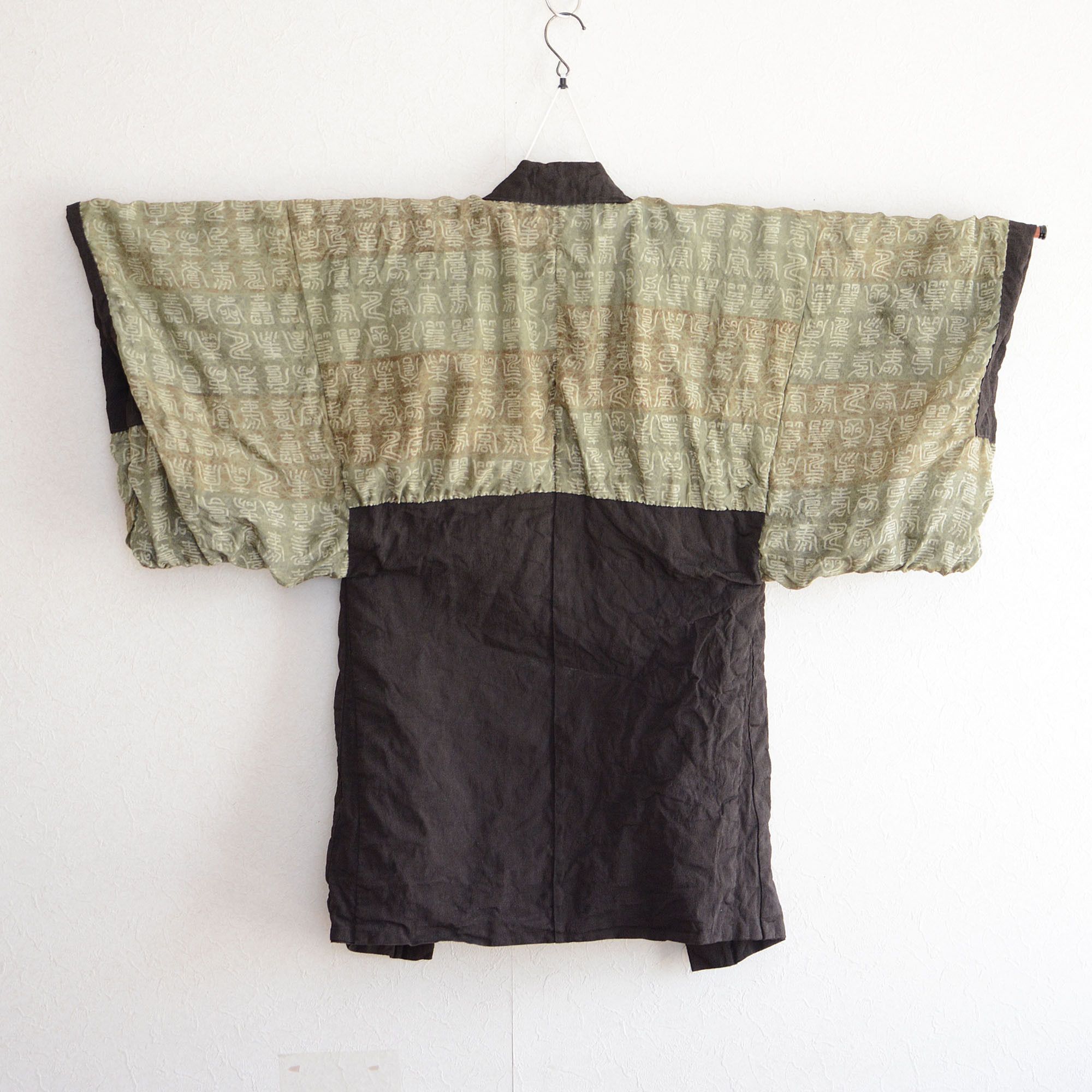 Japanese Brand × Vintage Haori Kimono Japanese Vintage Jacket Chirimen Fabric Size US M / EU 48-50 / 2 - 5 Thumbnail