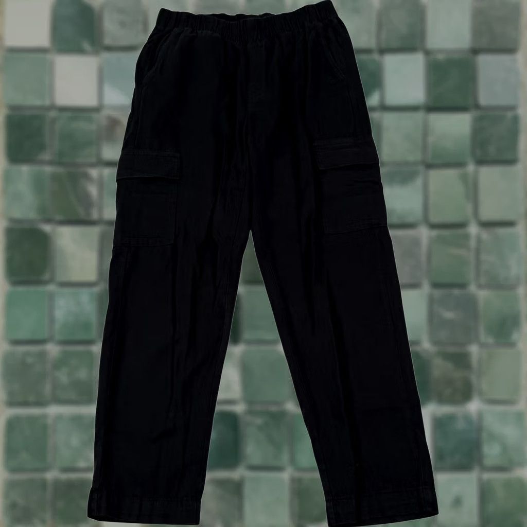 Gap Gap Cargo Pants Black Twill Elastic Waist Relaxed Straight Leg M Womens 30in Inseam 28in 90s Grunge Utilitarian Casual Workwear Style: S/541219-03 Size 32" / US 10 / IT 46 - 1 Thumbnail