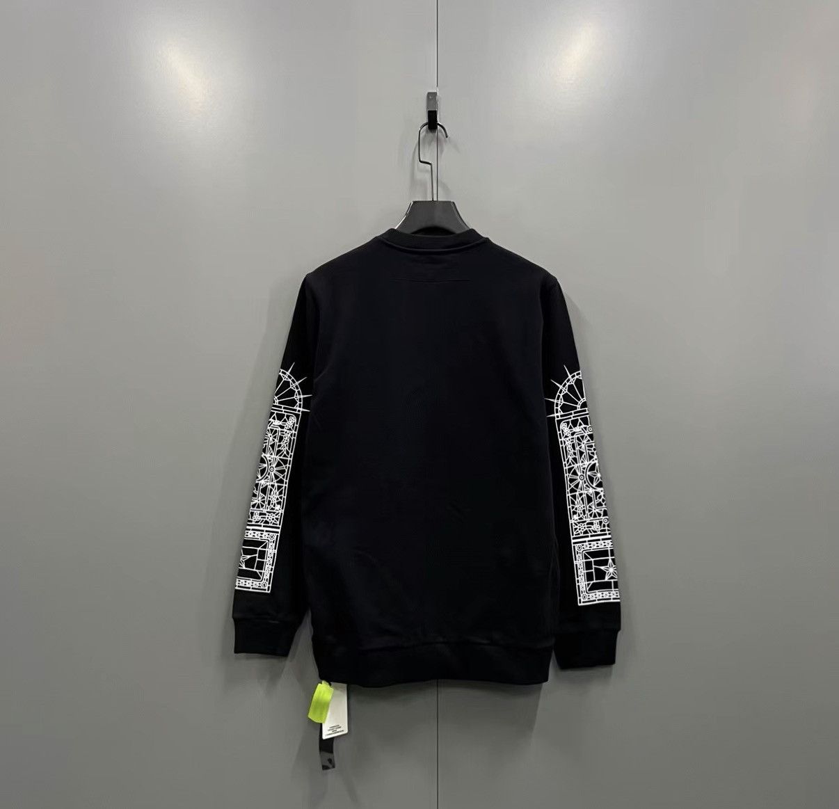 Givenchy Givenchy Black Line Figure Print Sweatshirt J41 Size US S / EU 44-46 / 1 - 2 Thumbnail