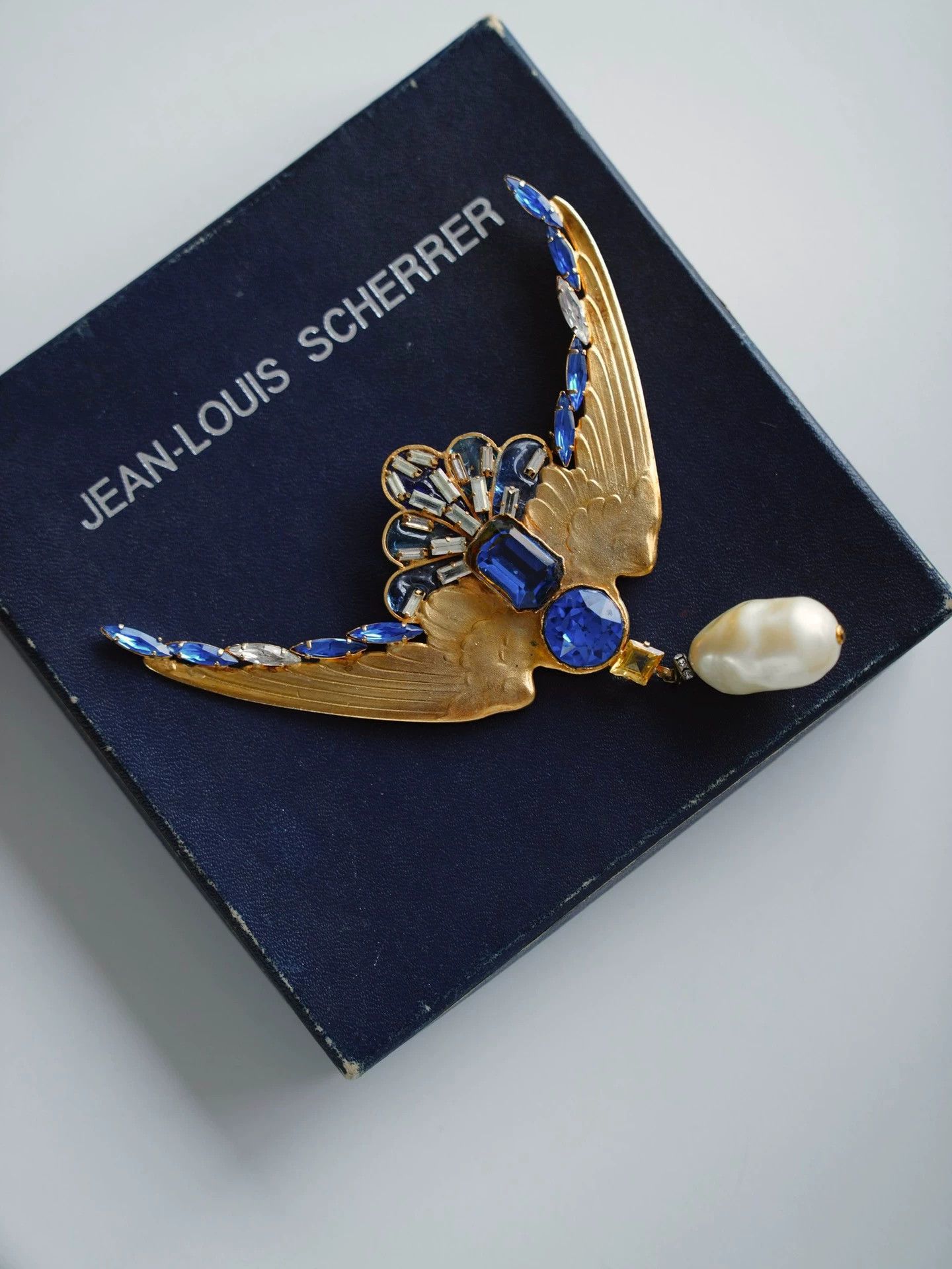 Jean-Louis Scherrer Vintage Scherrer Gold Blue Bird Glass Brooch 60s Rare Size ONE SIZE - 1 Thumbnail