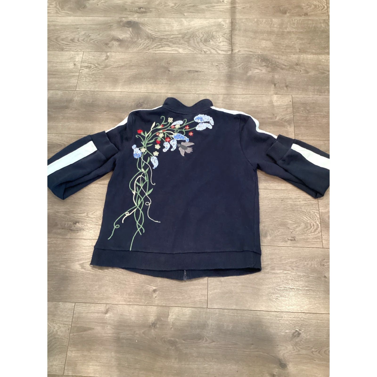 Anthropologie Anthropologie Lizzie Floral Embroidered Full Zip Sweatshirt Jacket Size L Dark Navy/Multi Womens Size L / US 10 / IT 46 - 7 Thumbnail
