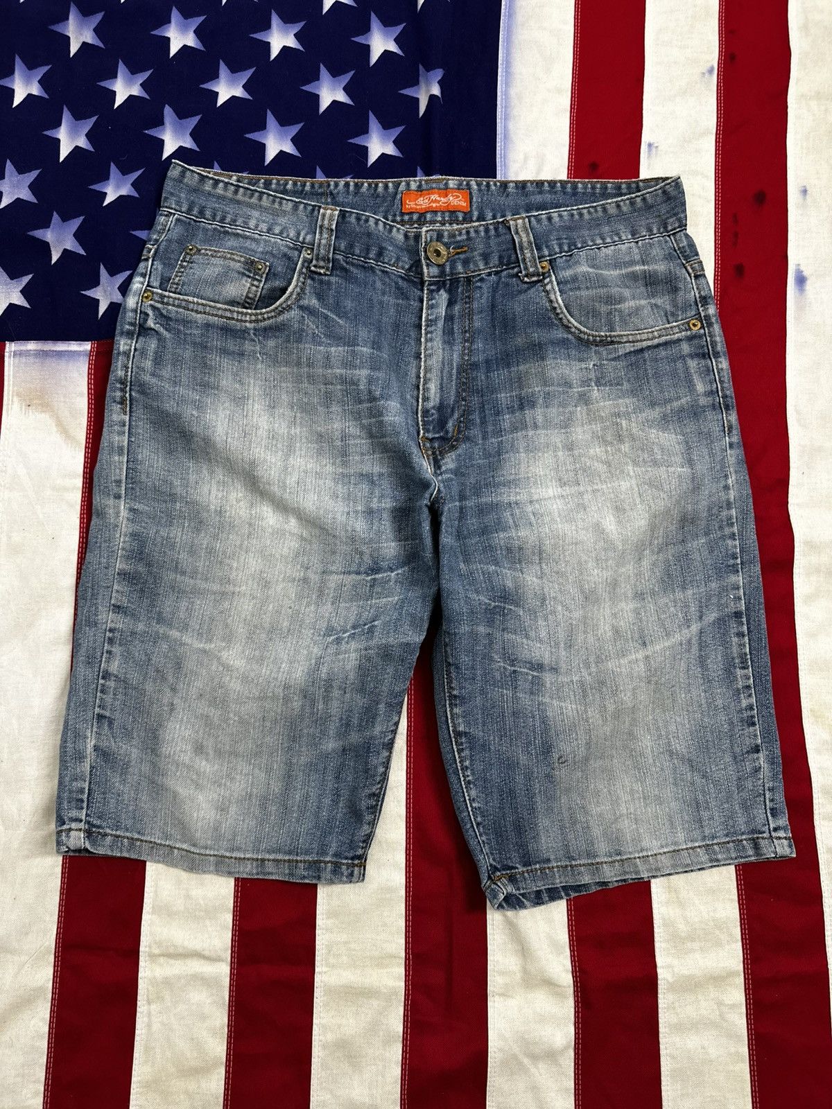 Ed Hardy Ed Hardy Denim Shorts with Bold Embroidery Size US 34 / EU 50 - 1 Thumbnail