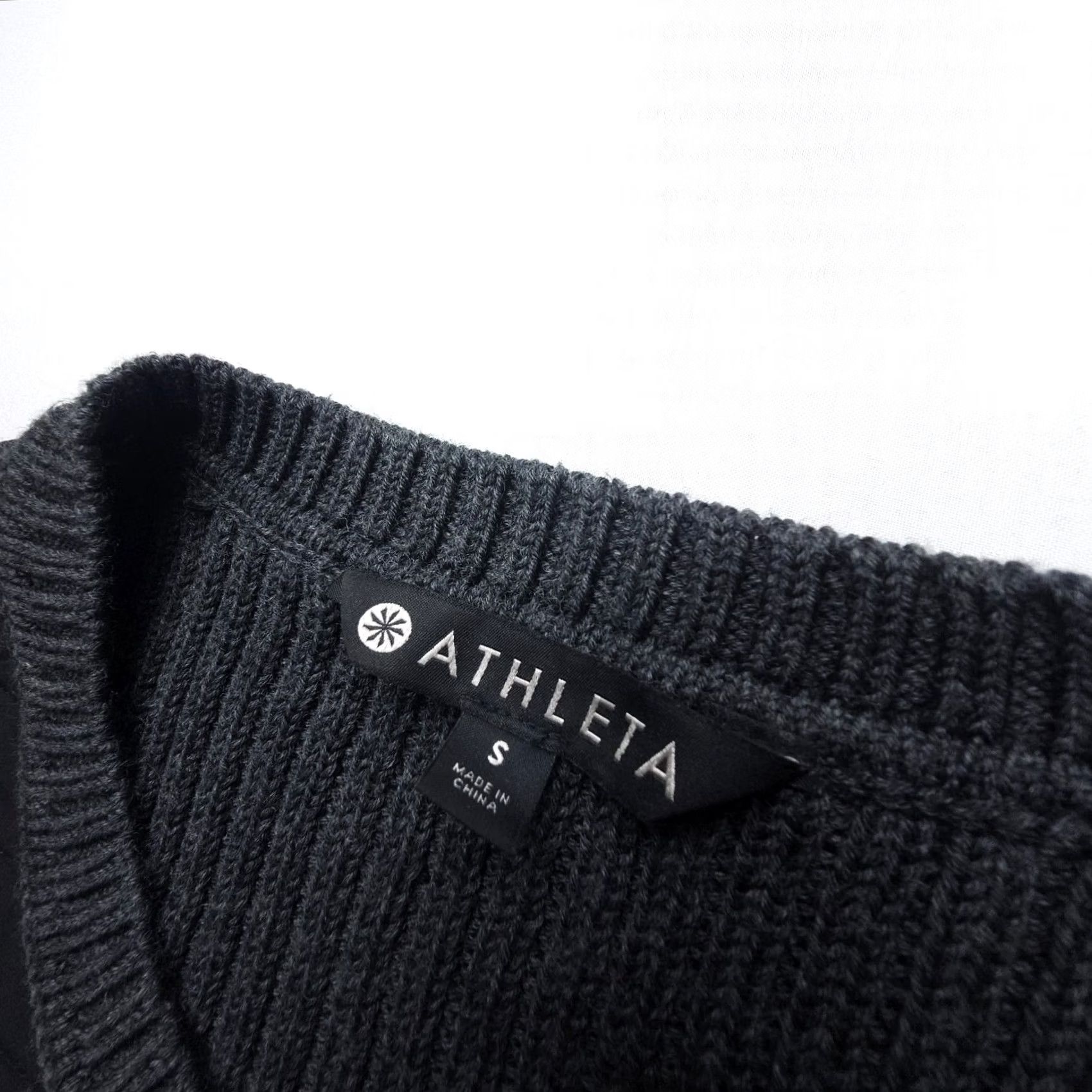 Athleta Athleta Sweater Womens Small Quilted Knit Merino Wool Blend Front Multicolor Pullover All Seasons Casual Travel Size S / US 4 / IT 40 - 4 Thumbnail