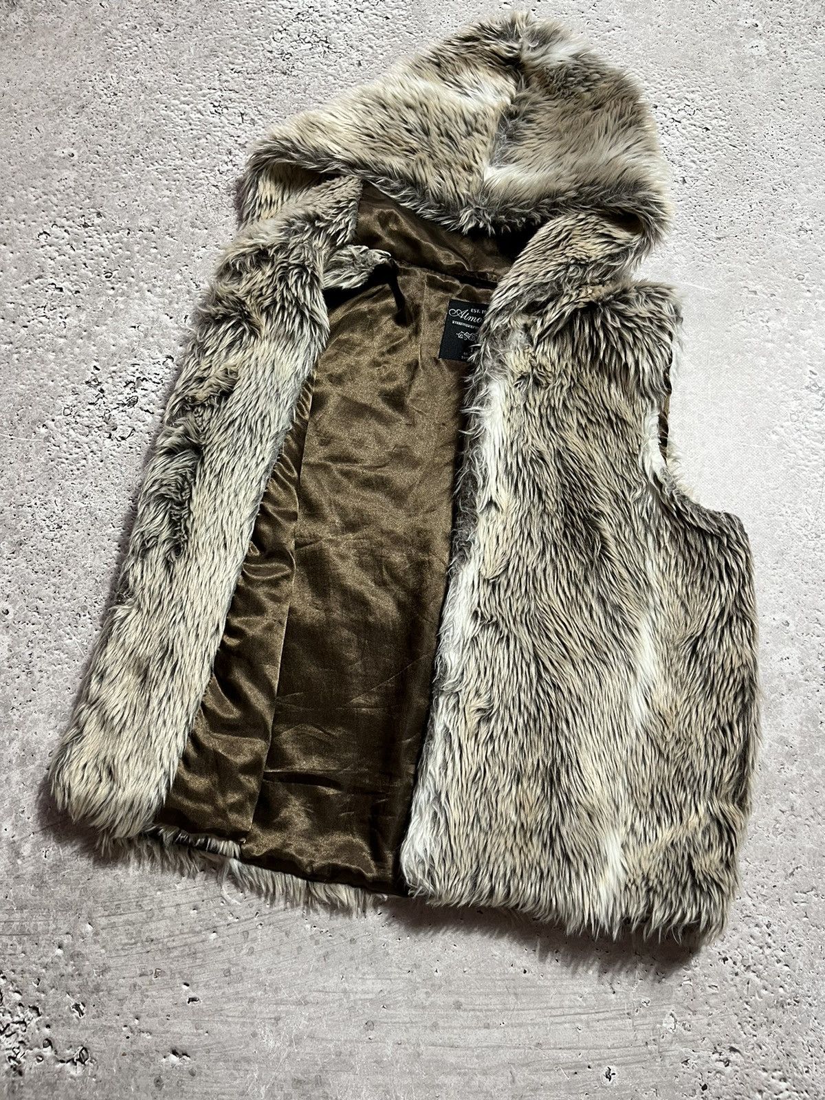 If Six Was Nine × Japanese Brand × Vintage Woman’s Y2K Hype Japanese Brand Fur Faux Vest Size M / US 6-8 / IT 42-44 - 7 Thumbnail