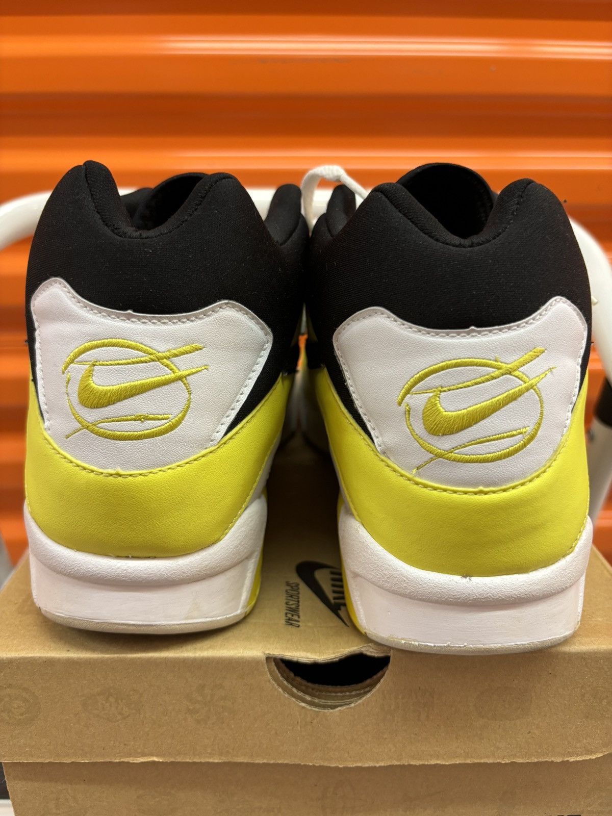 Nike ***FINAL DROP***RARE 2006 NIKE AGASSI AIR TECH CHALLENGE 11 Size US 11 / EU 44 - 7 Thumbnail