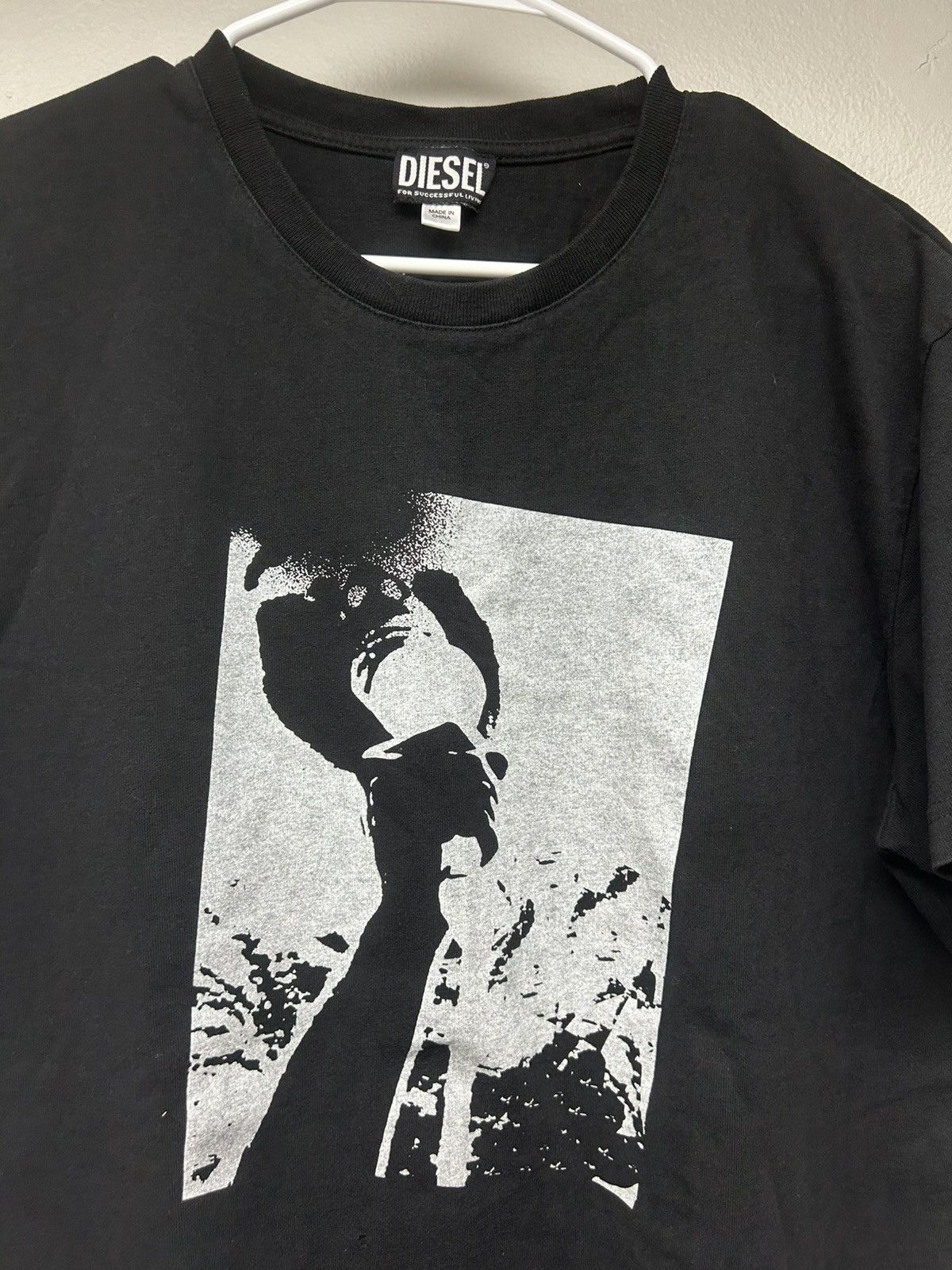 Diesel Diesel T-Diegor-C4 Black Graphic Tshirt Size US XL / EU 56 / 4 - 2 Thumbnail