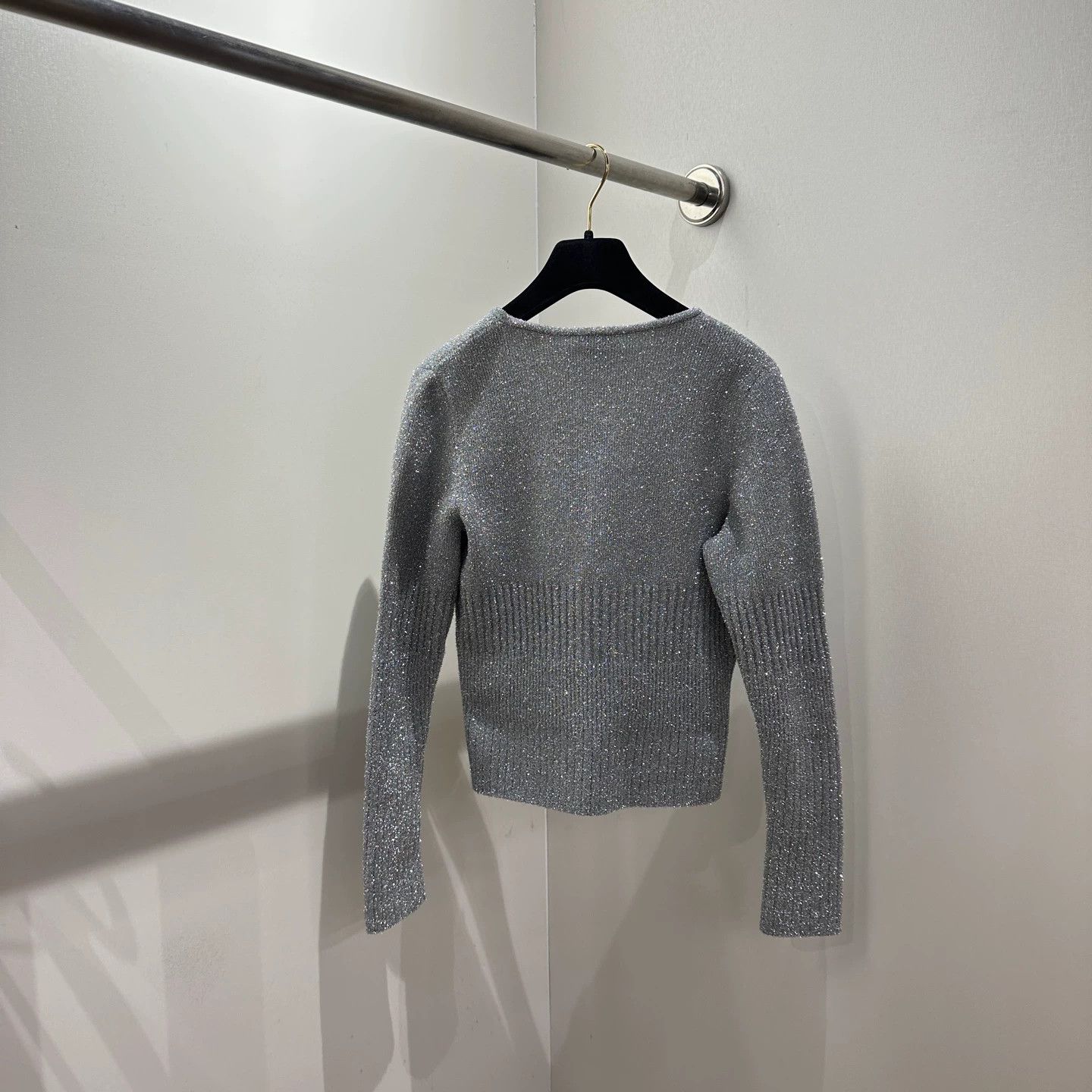 Chanel Chanel22A may280 SilverThread CrystalButton KnitCardi Size S / US 4 / IT 40 - 2 Thumbnail